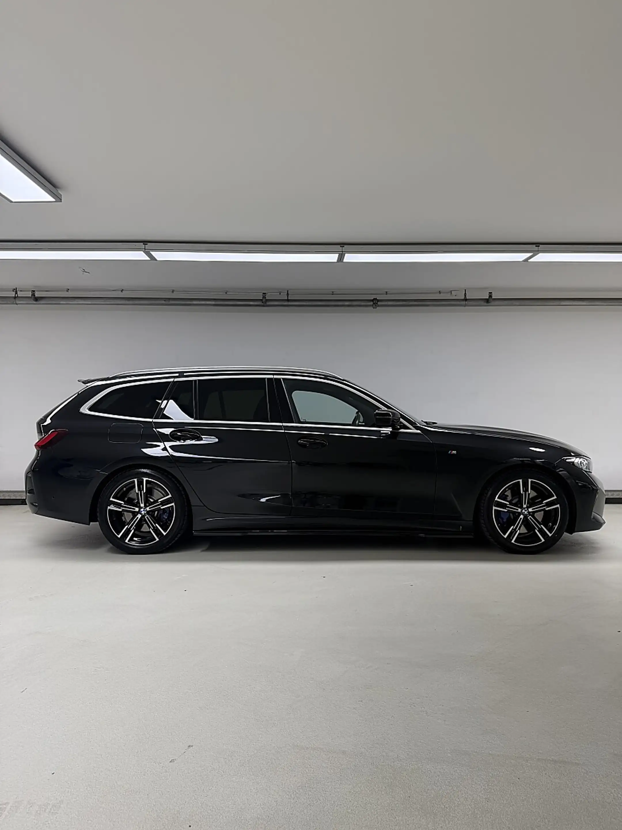 BMW 330 d | 1.Besitz | M Sport | 8-Gang Automatik | Hea... — photo 6
