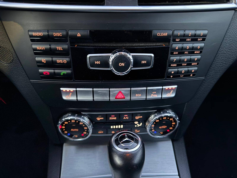 Mercedes-Benz C 250 C 250 CGI AMG Line — photo 14
