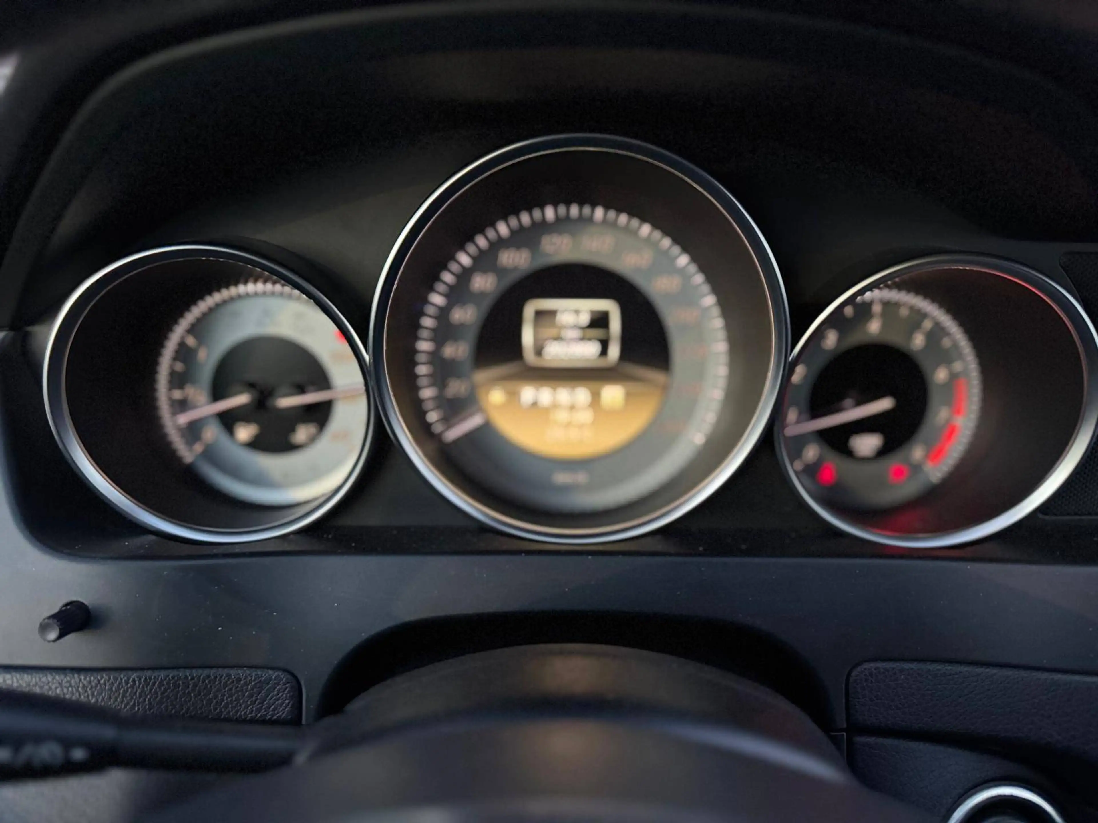 Mercedes-Benz C 250 C 250 CGI AMG Line — photo 12