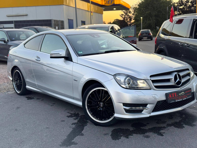 Mercedes-Benz C 250 C 250 CGI AMG Line — photo 4
