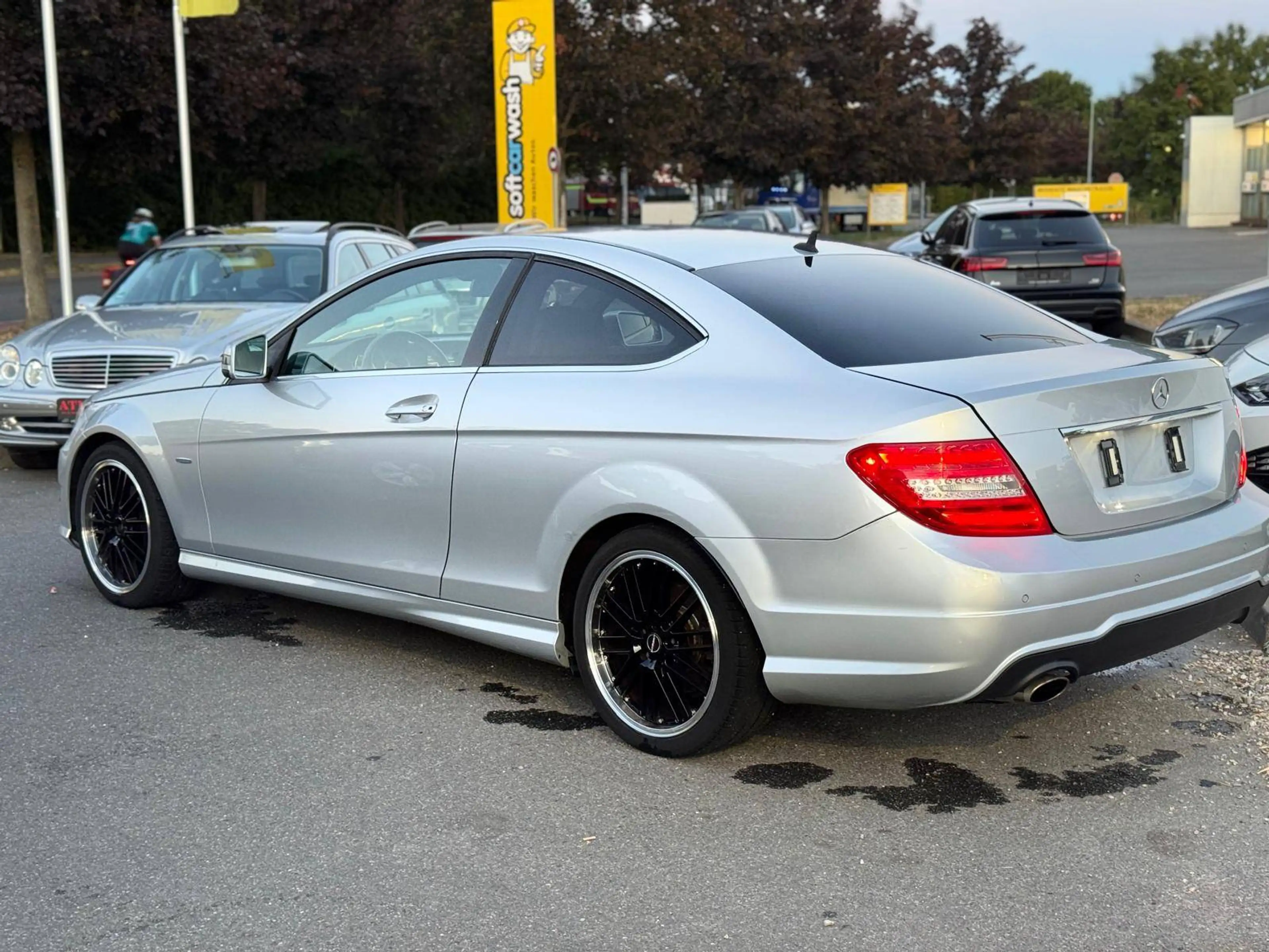 Mercedes-Benz C 250 C 250 CGI AMG Line — photo 6
