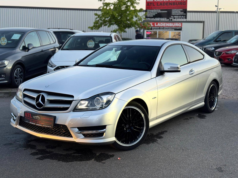 Mercedes-Benz C 250 C 250 CGI AMG Line