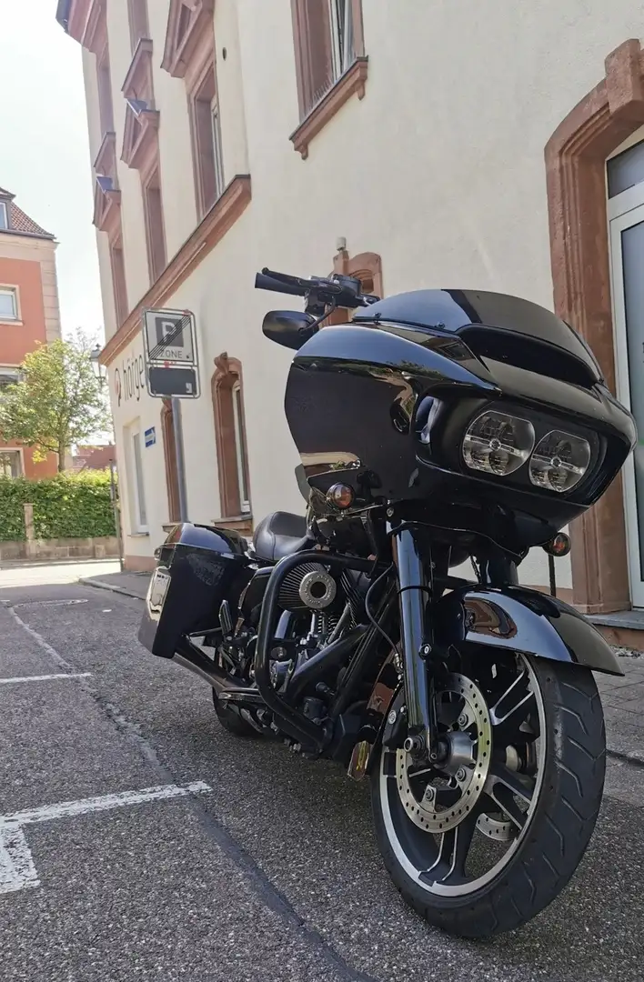 Harley-Davidson Road Glide Чорний - 1