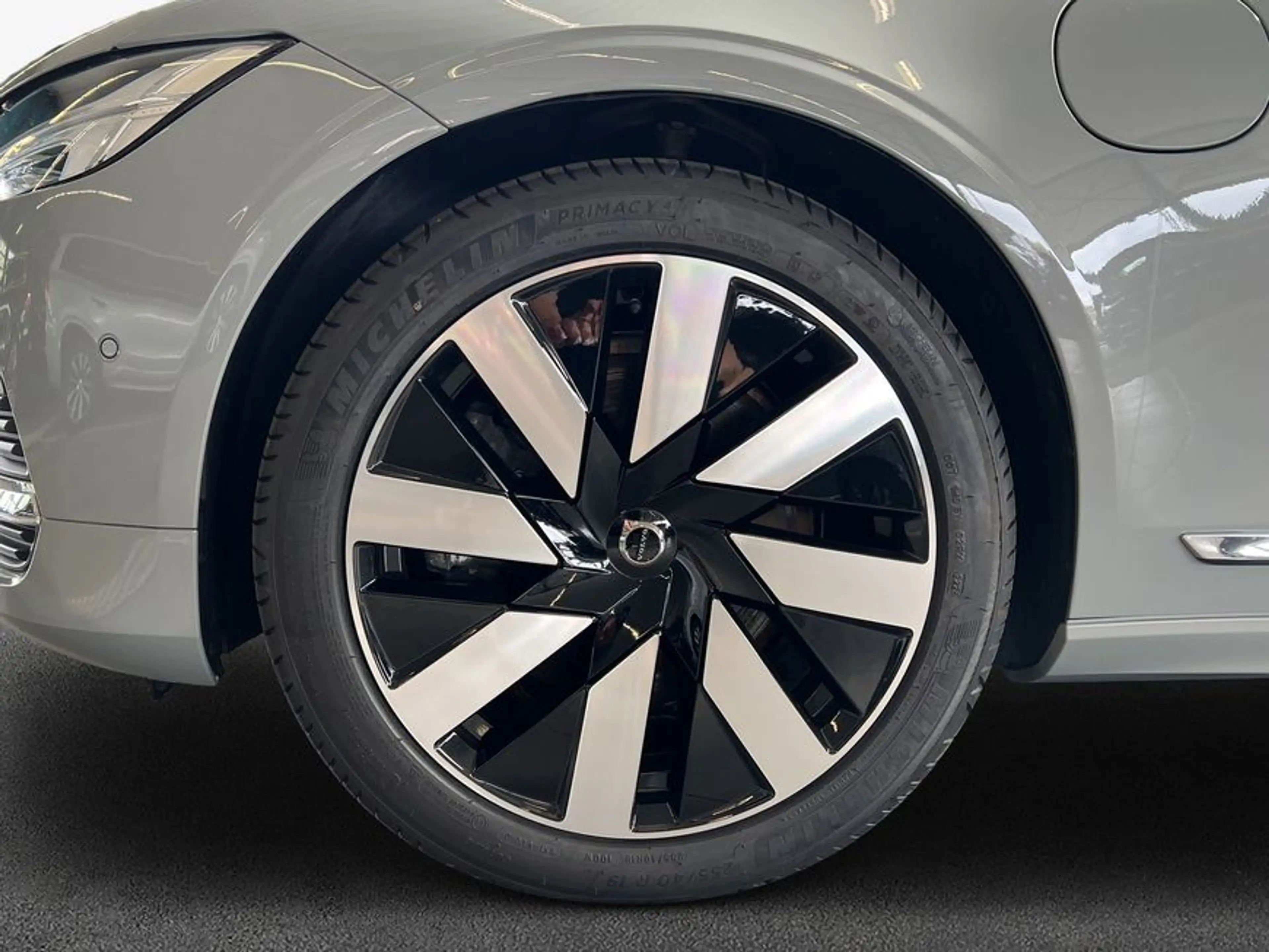 Volvo V90 T6 Plug-in Hybrid AWD Plus-Bright Glasd HeadUp — photo 8