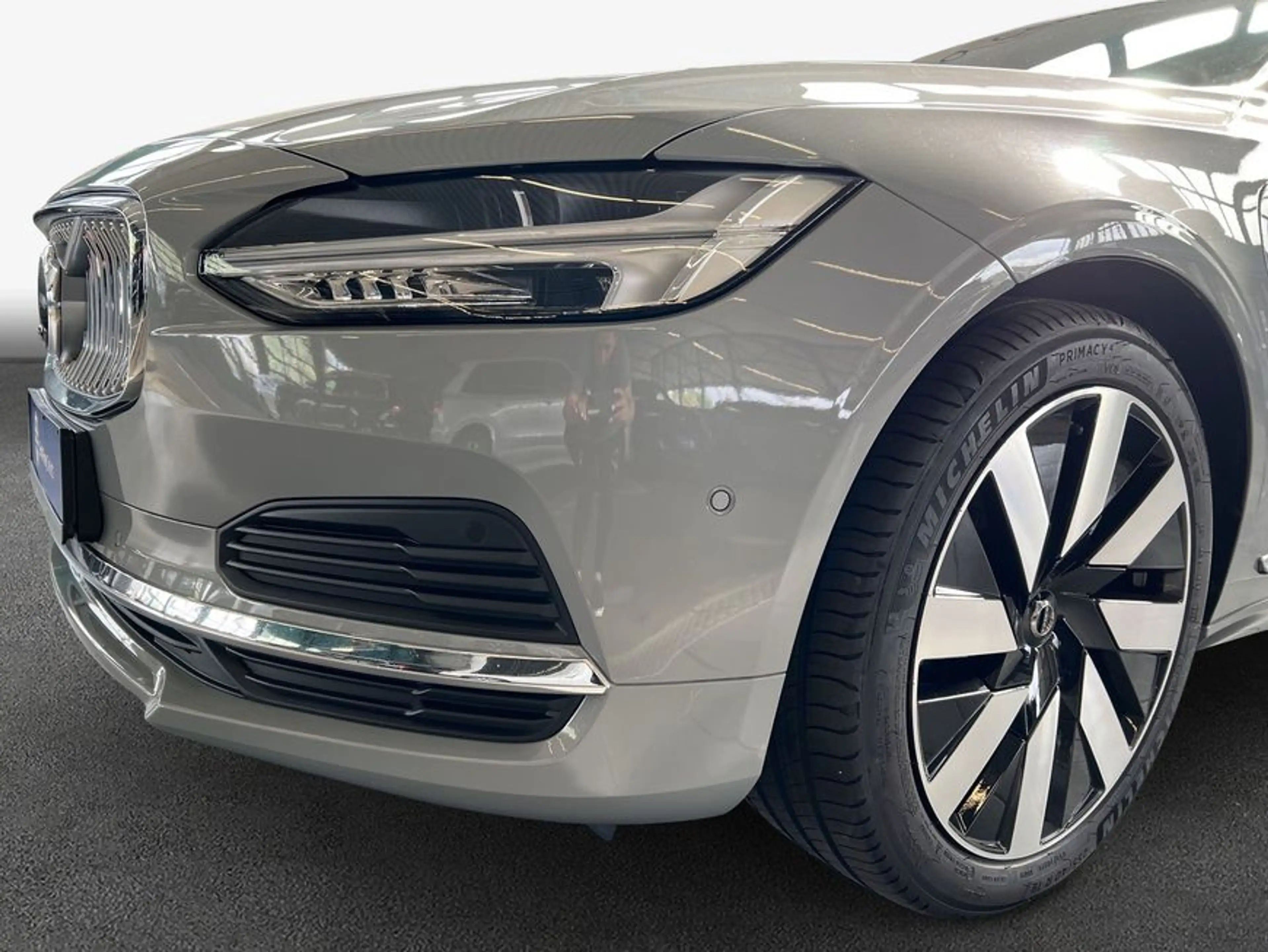Volvo V90 T6 Plug-in Hybrid AWD Plus-Bright Glasd HeadUp — photo 7