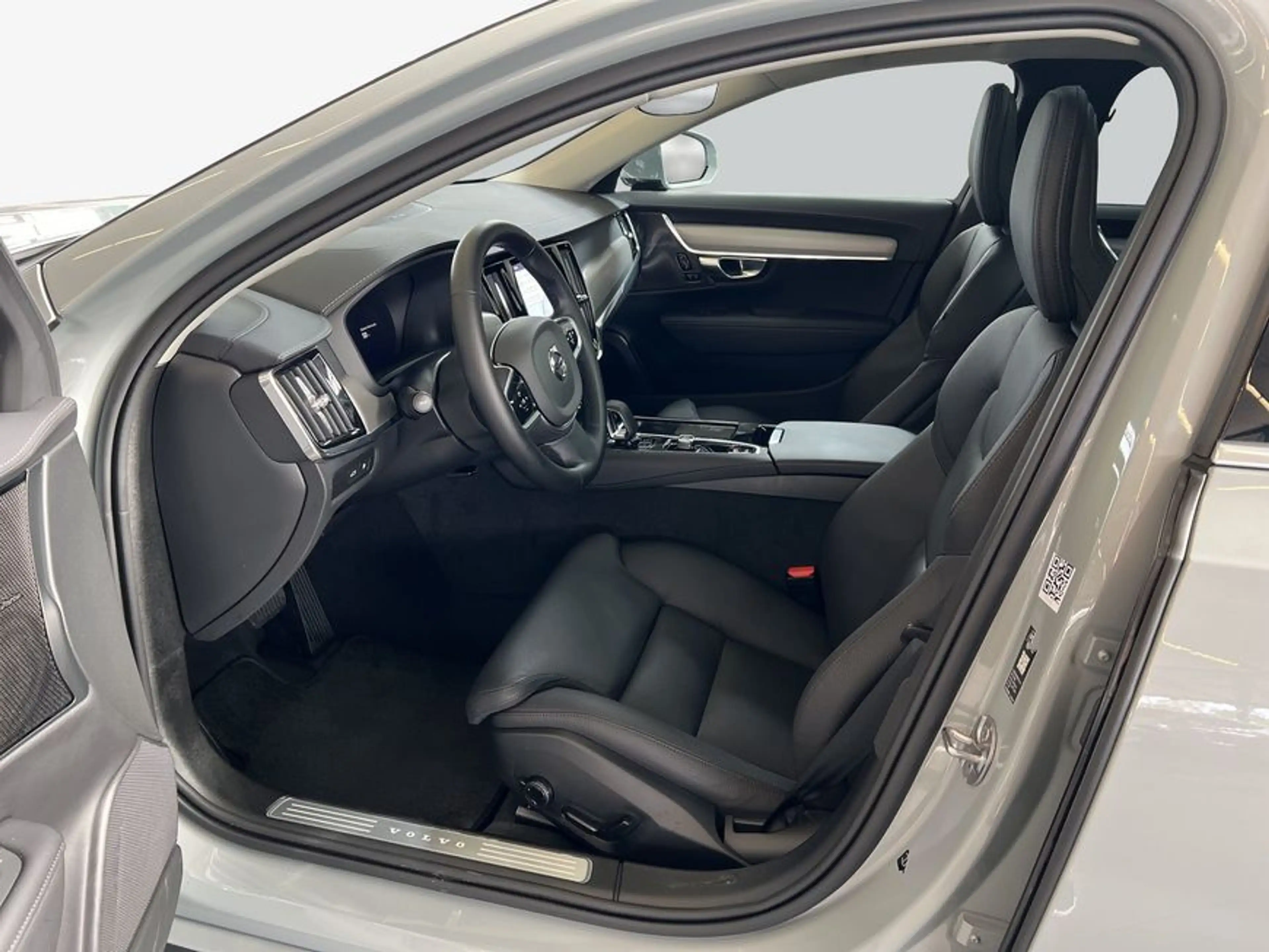 Volvo V90 T6 Plug-in Hybrid AWD Plus-Bright Glasd HeadUp — photo 10