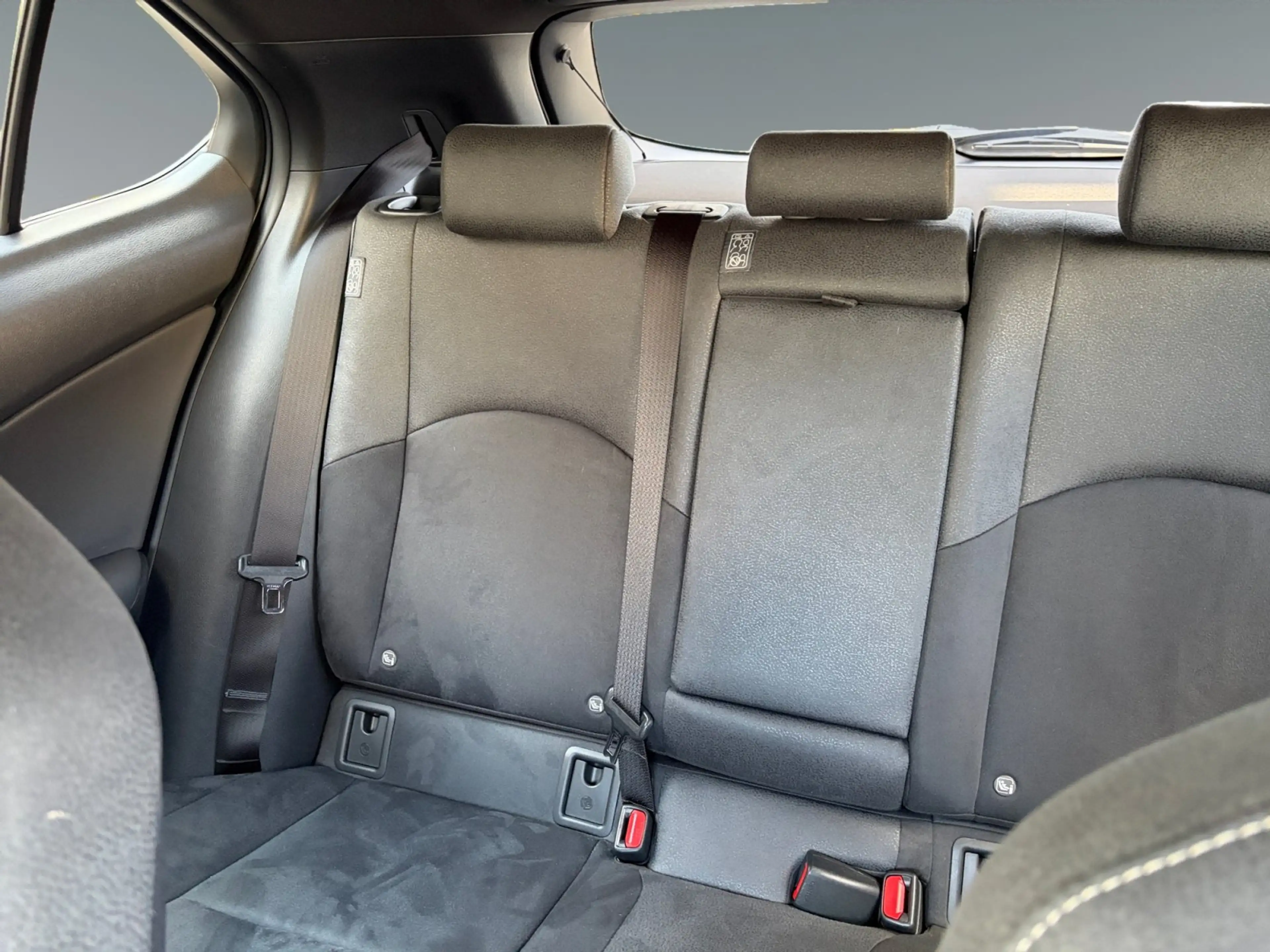 Lexus UX 250h UX 250 h 250h Style Edition *SHZ*Navi*RFK* — photo 14