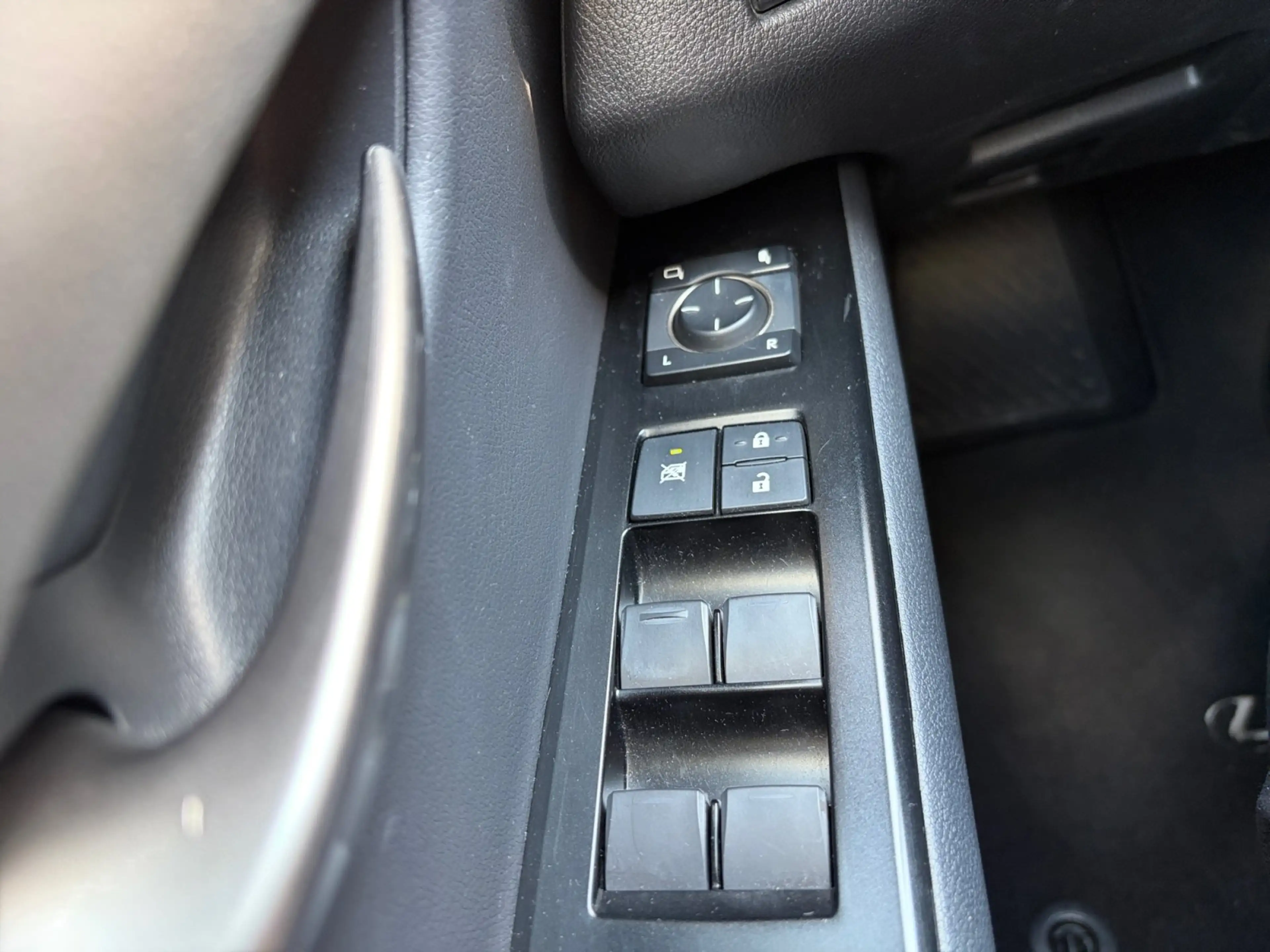 Lexus UX 250h UX 250 h 250h Style Edition *SHZ*Navi*RFK* — photo 18