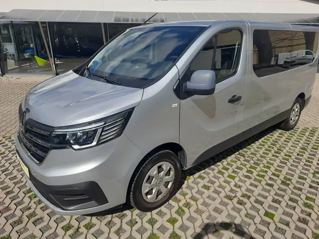 Renault Trafic L2H1 3,0t 8 Sitze Grand Life