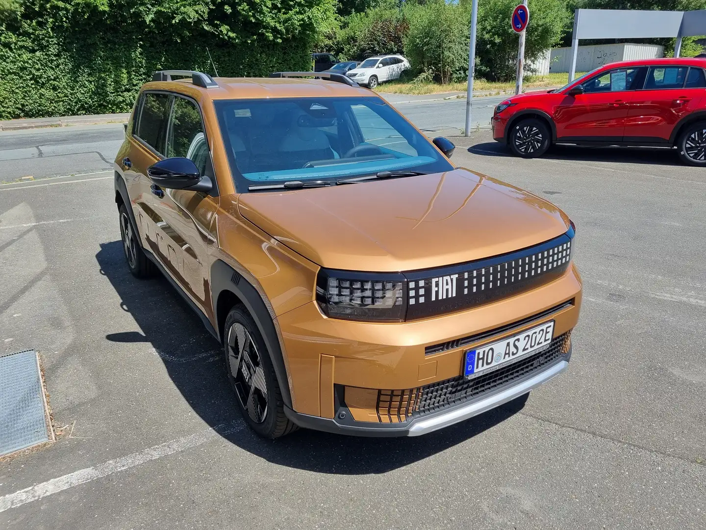 Fiat Grande Panda Elektro 83kW (113PS) 44kWh LaPrima Brons - 2