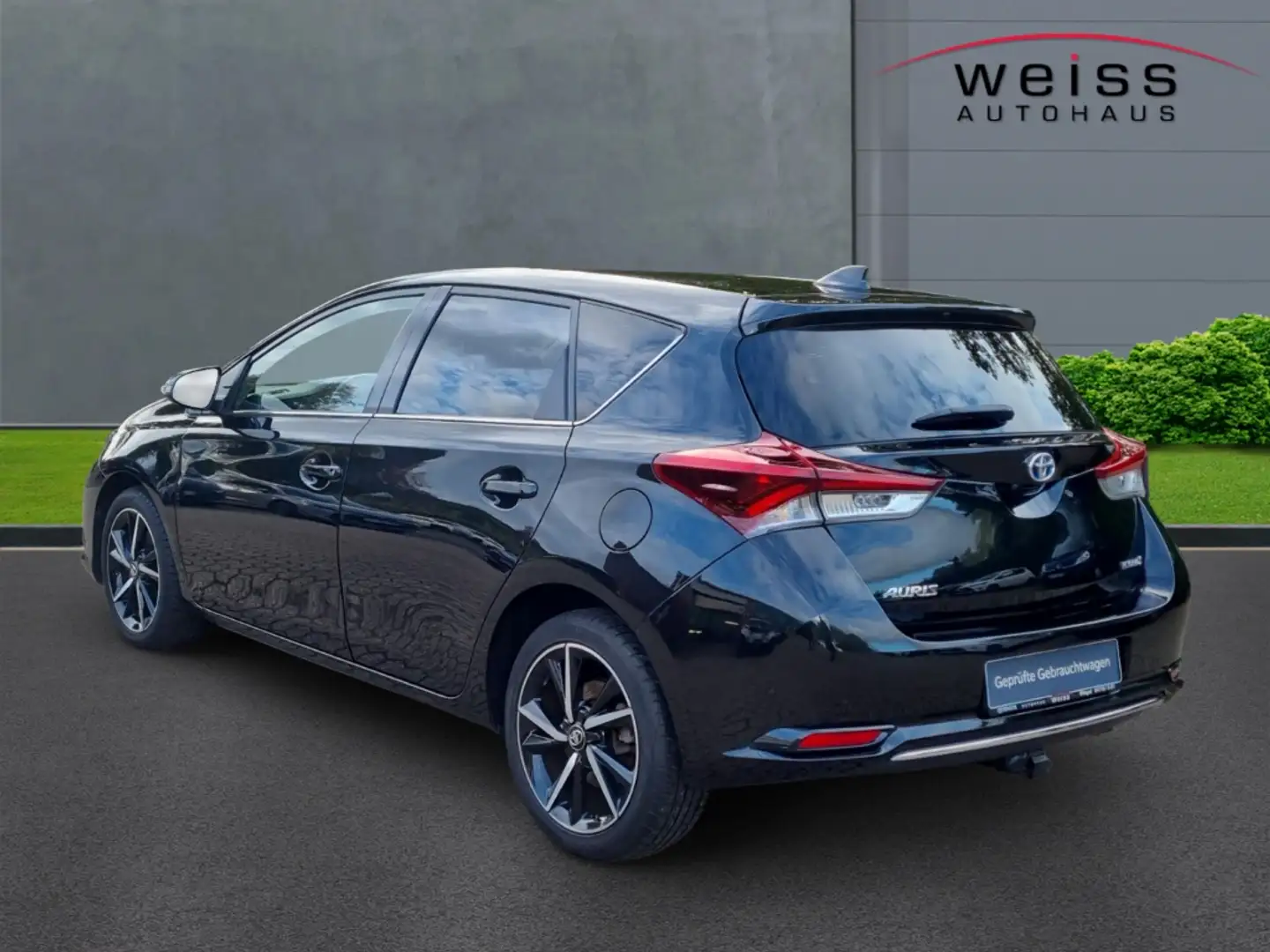 Toyota Auris Hybrid Team*AHK*NAV*LED*CAM*TEMP*M+S*SHZ*NR*MFL Noir - 2