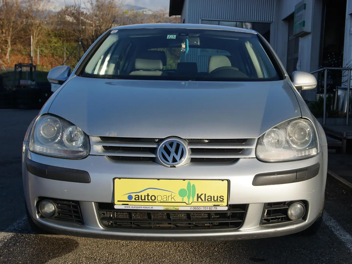 Volkswagen Golf Comfortline Grau - 2