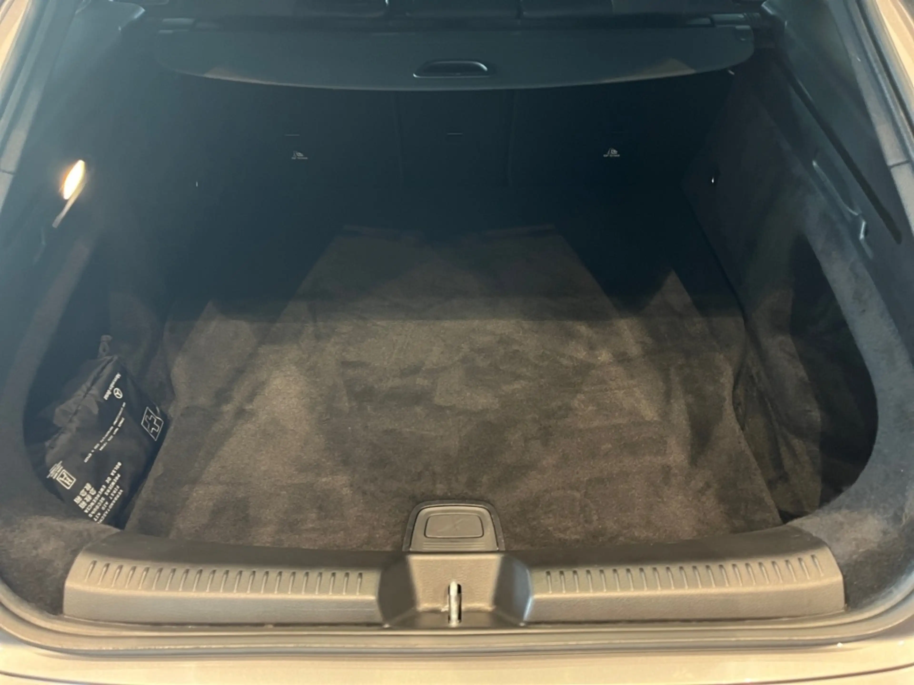 Mercedes-Benz CLA 250 e SB AMG+MBUX+Night+Ambiente+Mbeam+PANO — photo 10