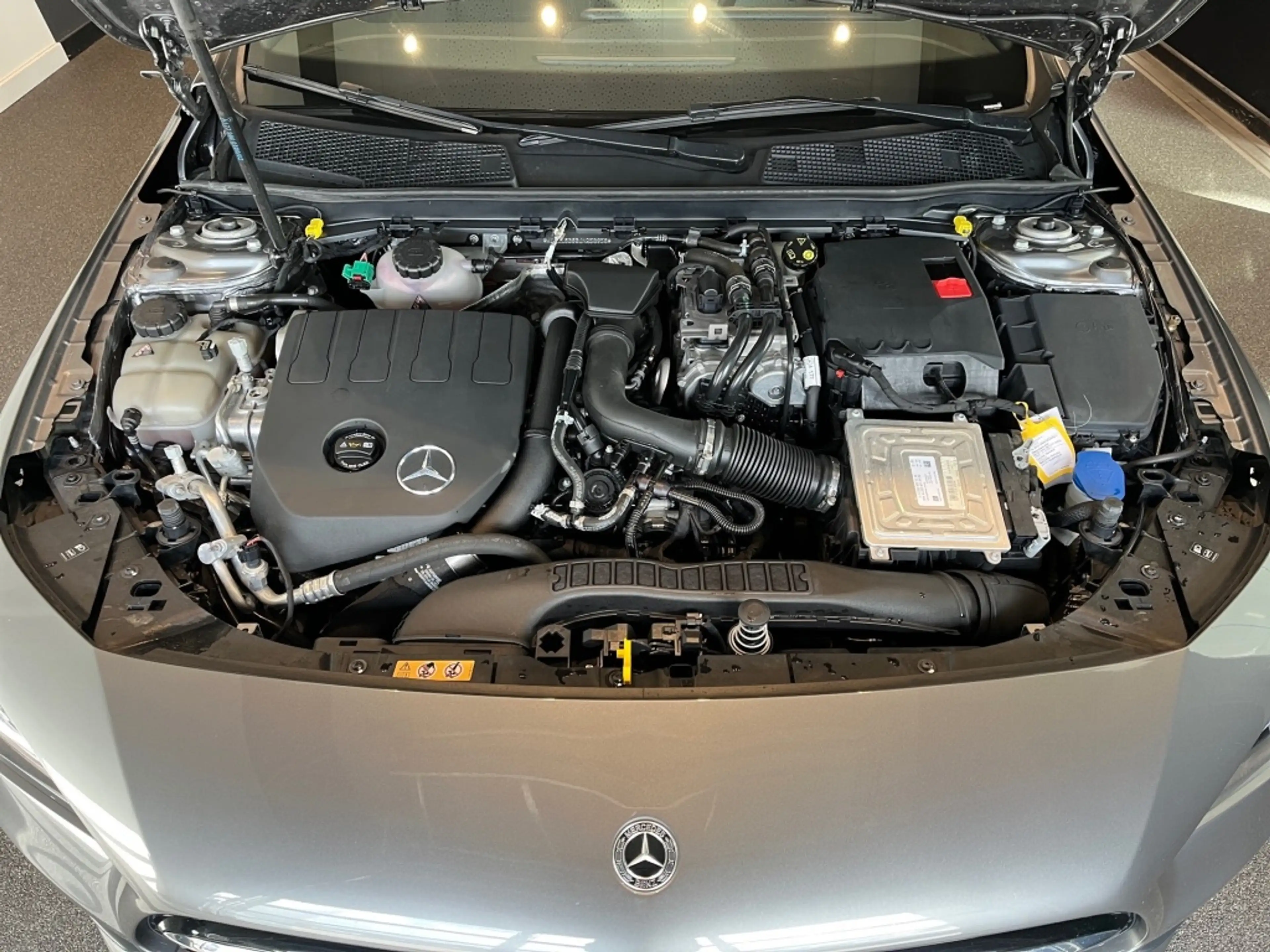 Mercedes-Benz CLA 250 e SB AMG+MBUX+Night+Ambiente+Mbeam+PANO — photo 5
