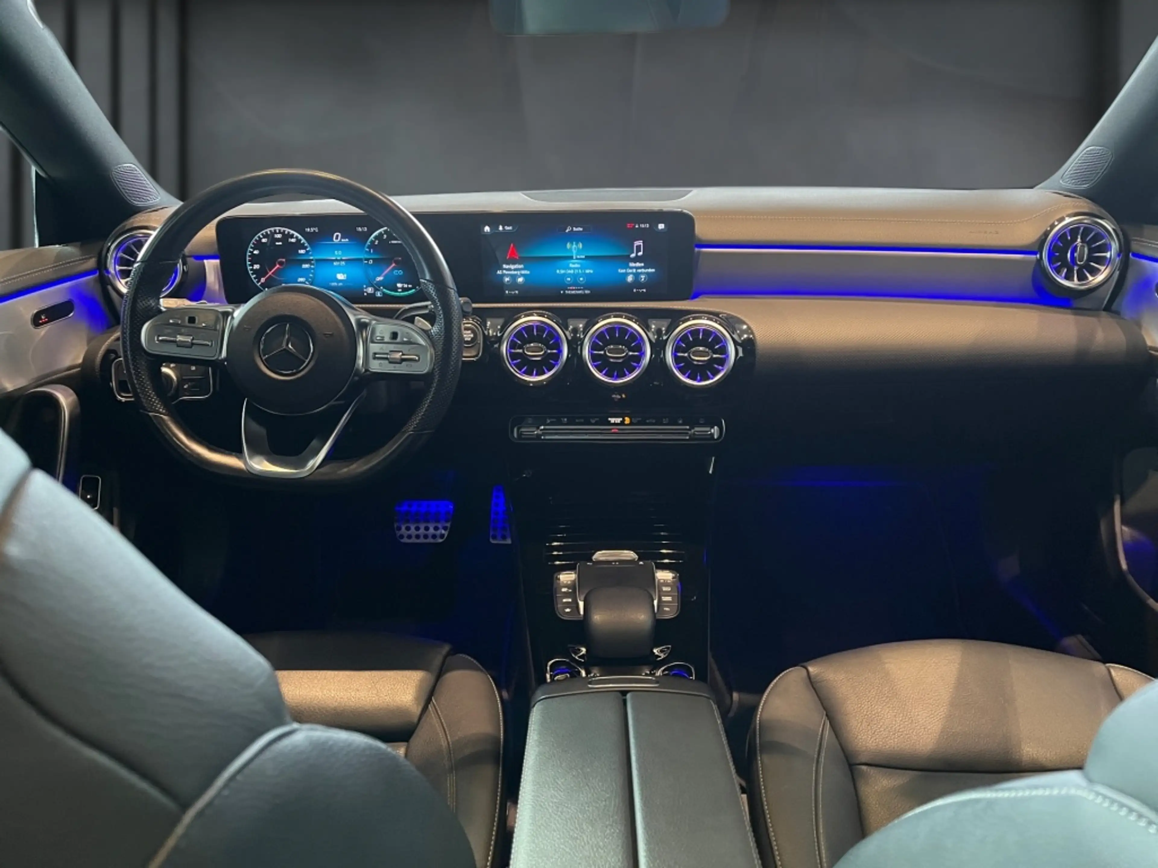 Mercedes-Benz CLA 250 e SB AMG+MBUX+Night+Ambiente+Mbeam+PANO — photo 15
