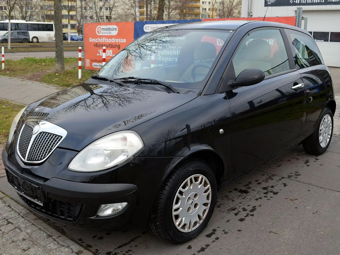 Lancia Ypsilon 1.2 8V Argento Negro - 1