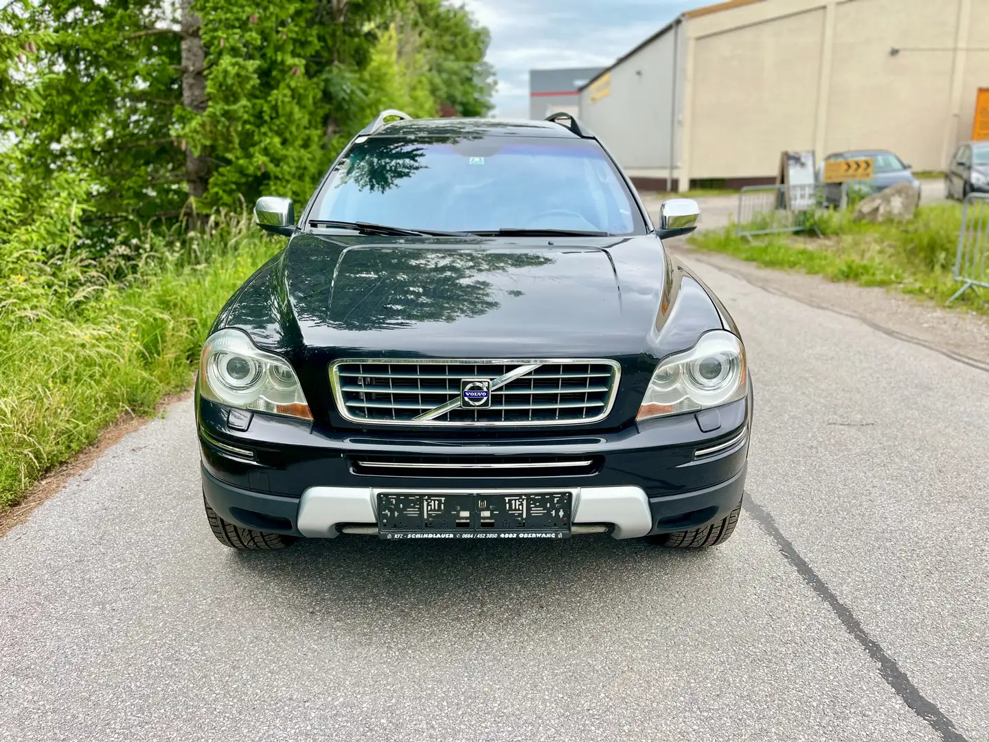 Volvo XC90 D5 AWD mit neues Pickerl top Zustand Noir - 2