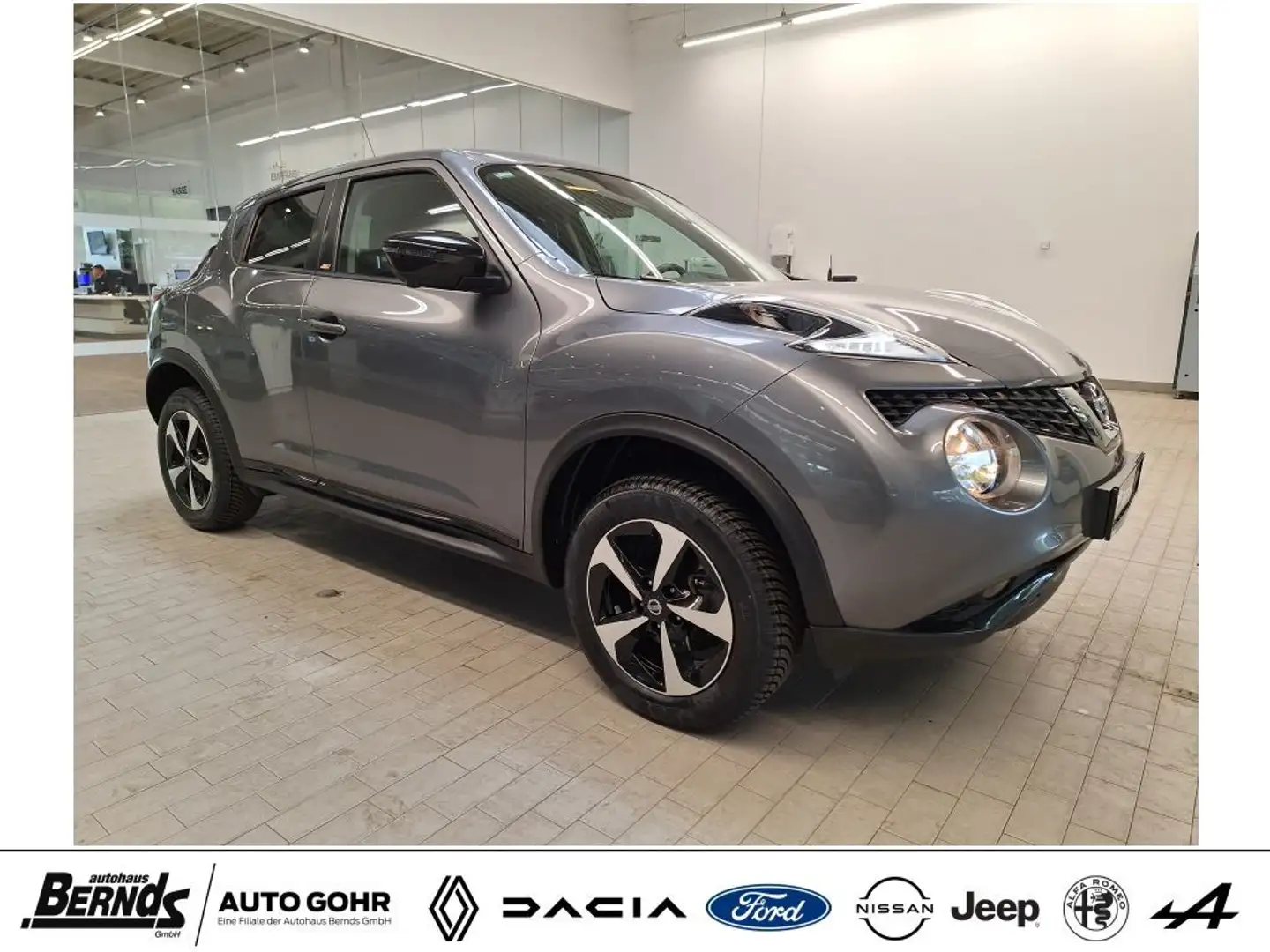 Nissan Juke 1.6 BOSE Personal Edition NAVIGATION KLIMA R-KAM. Grijs - 2