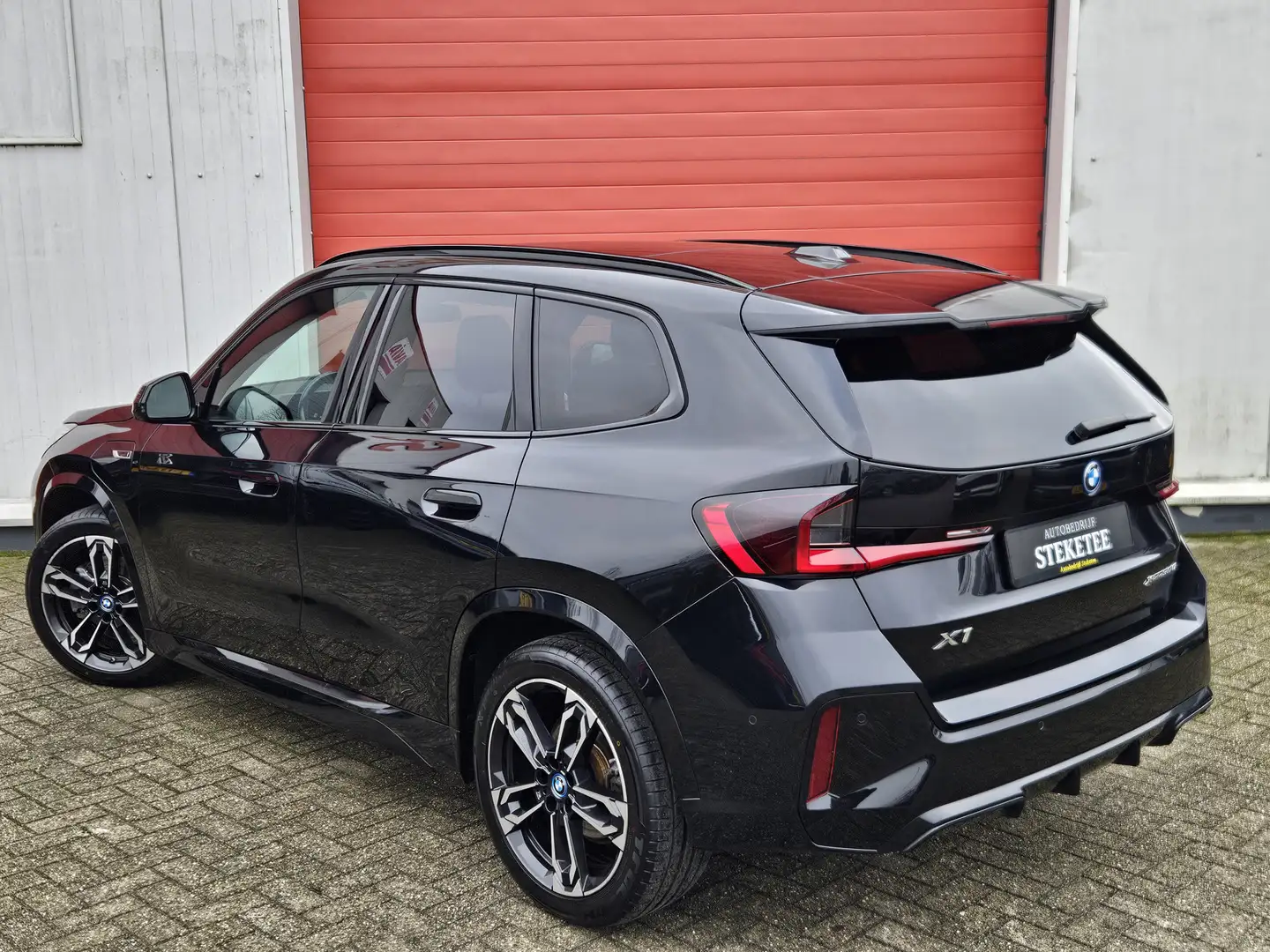 BMW X1 xDrive30e M-sport | Pano | Head-up | H/K Schwarz - 2