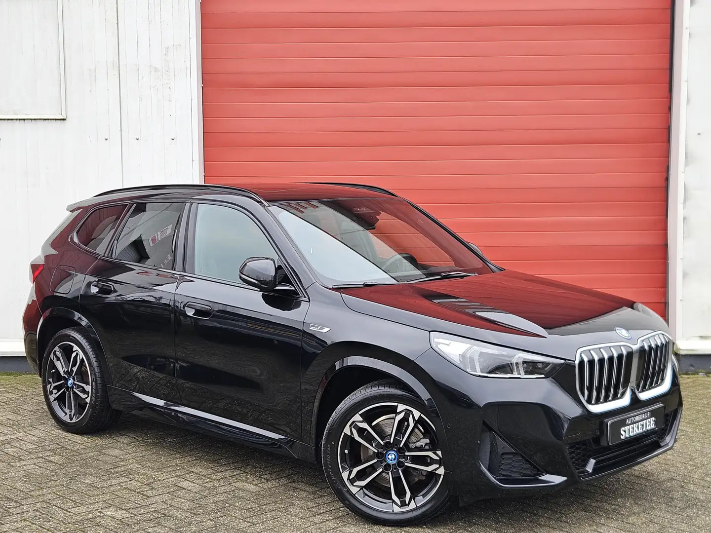 BMW X1 xDrive30e M-sport | Pano | Head-up | H/K Schwarz - 1