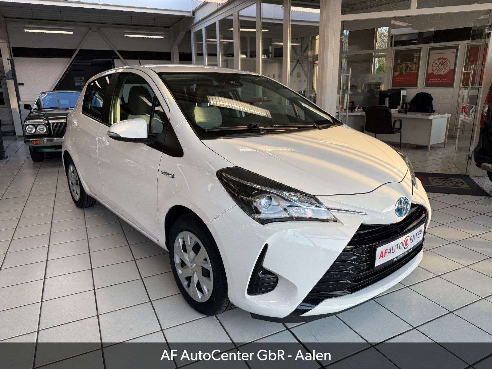 Second hand Toyota Yaris 1.5