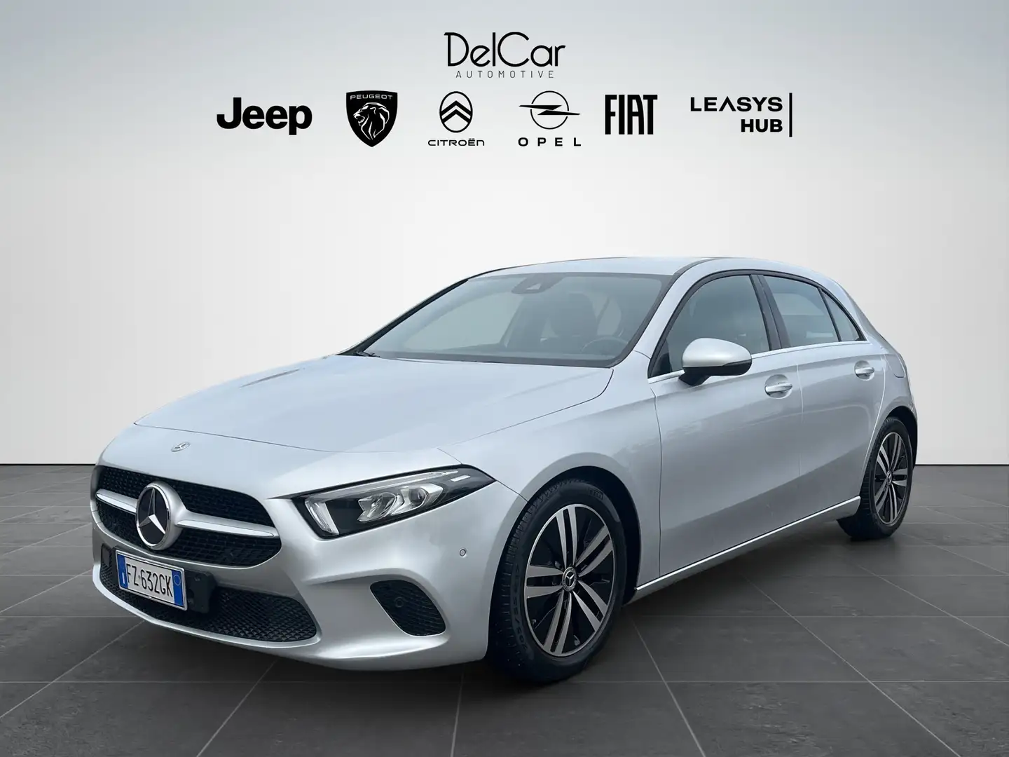 Mercedes-Benz A 180 A 180 d Sport auto Gris - 2