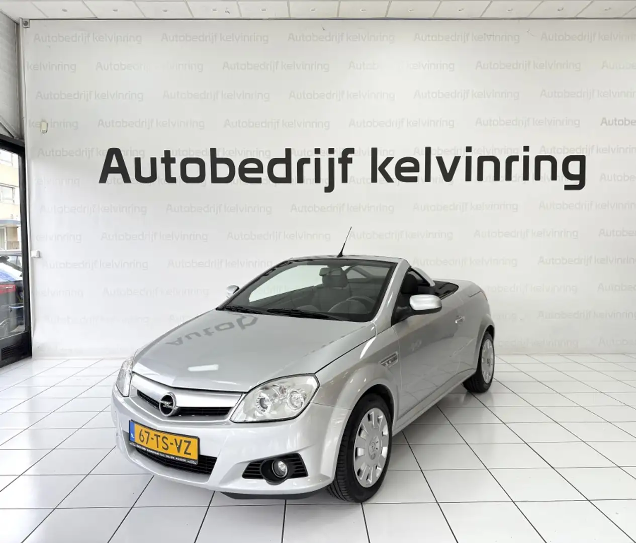Opel Tigra TwinTop 1.4-16V Rhythm Gris - 2