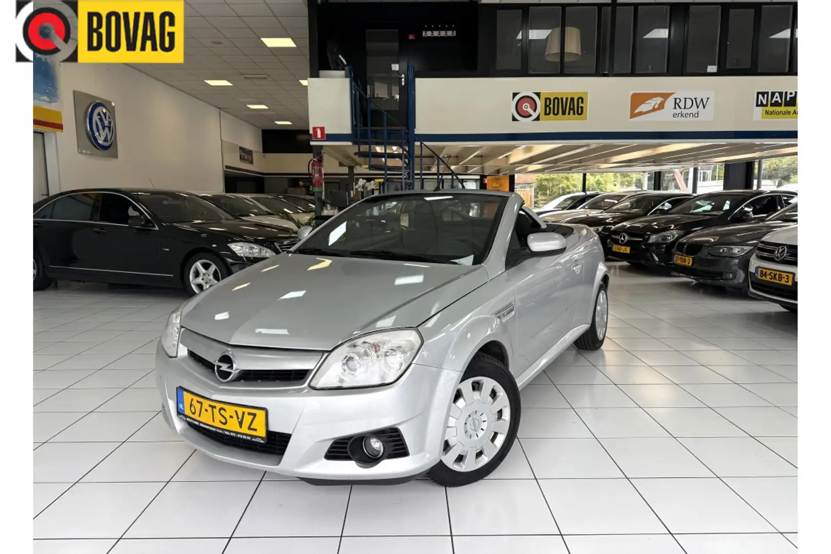Opel Tigra TwinTop 1.4-16V Rhythm Gris - 1
