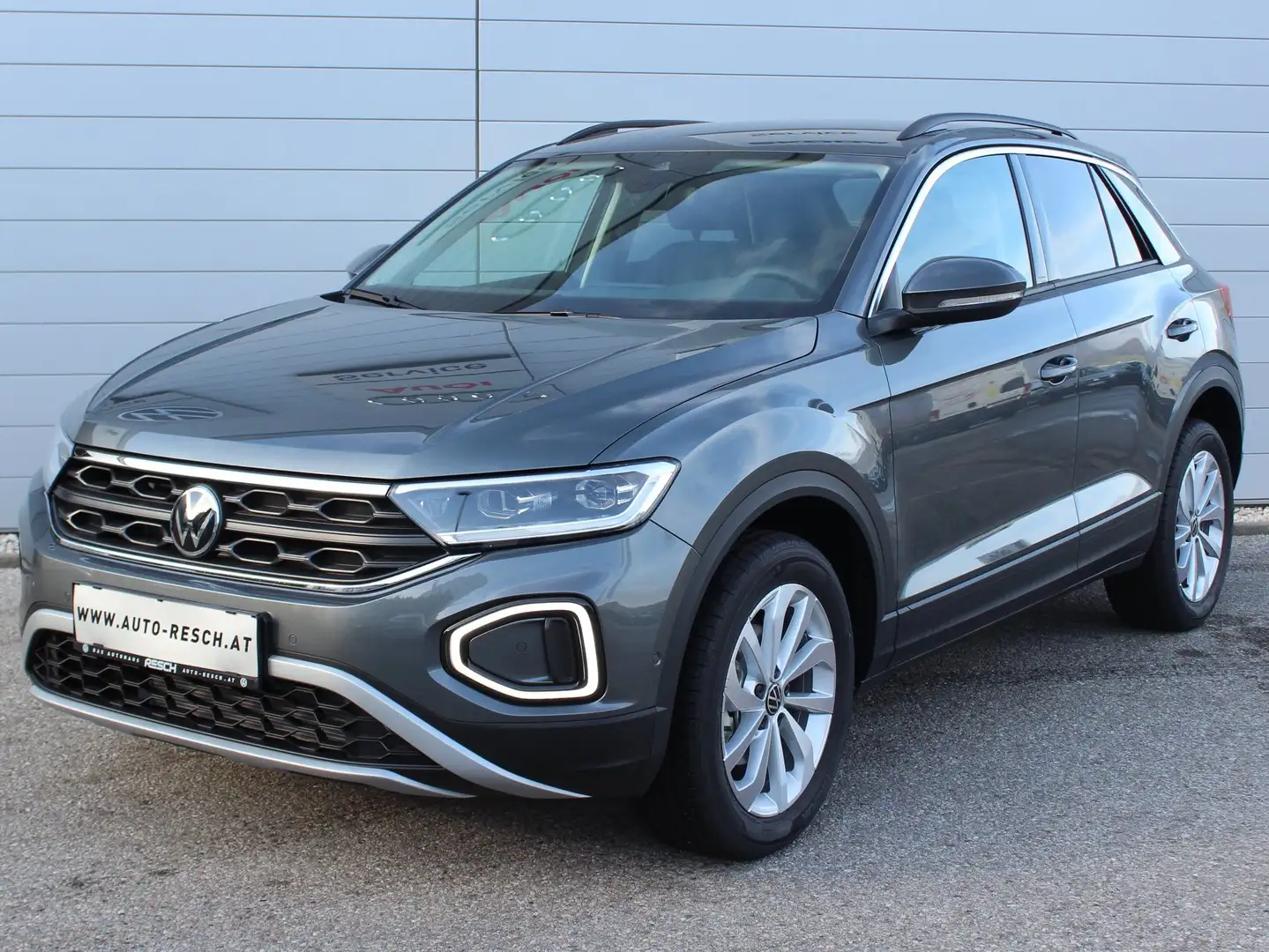 Volkswagen T-Roc Friends TSI Grau - 2