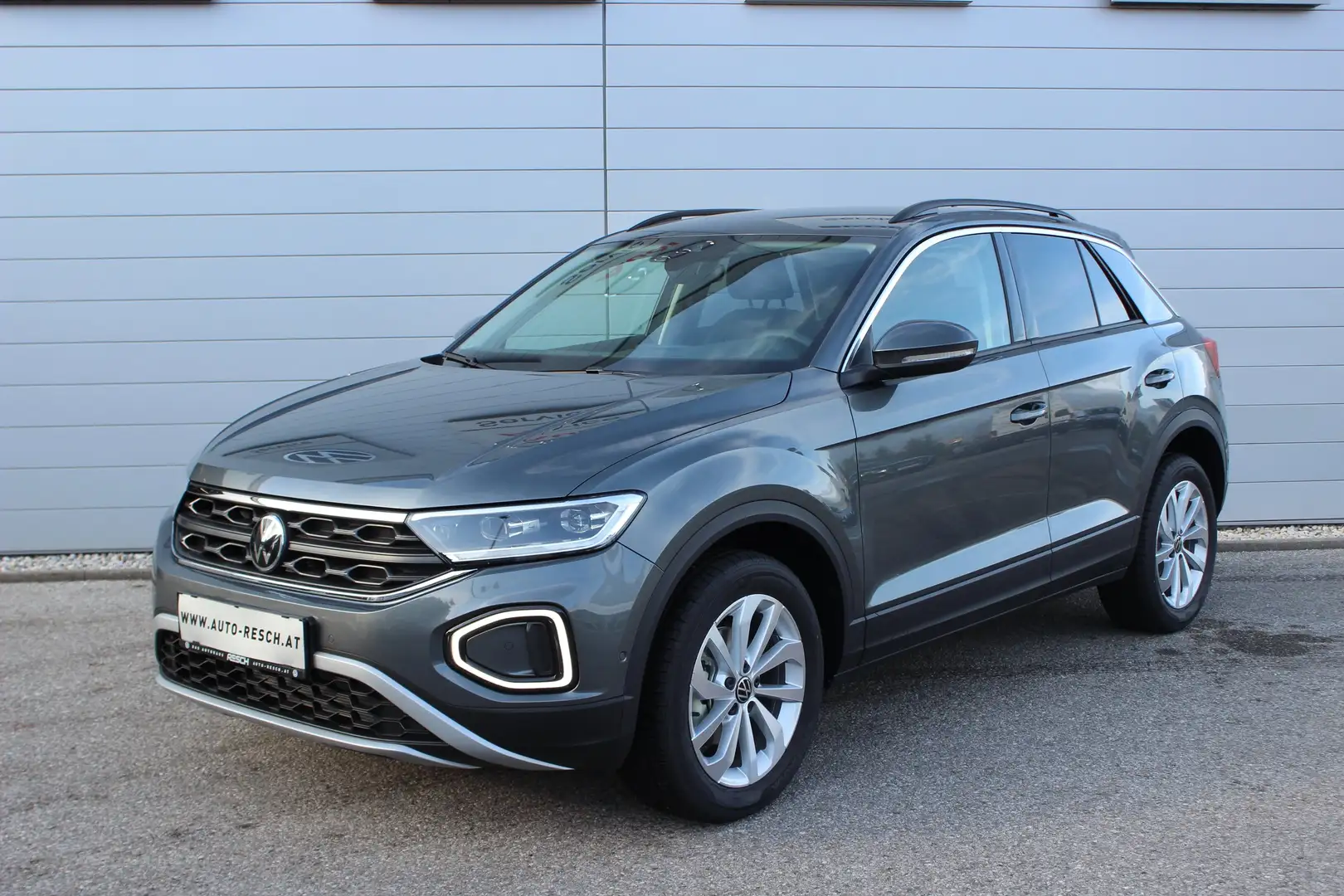 Volkswagen T-Roc Friends TSI Grau - 1