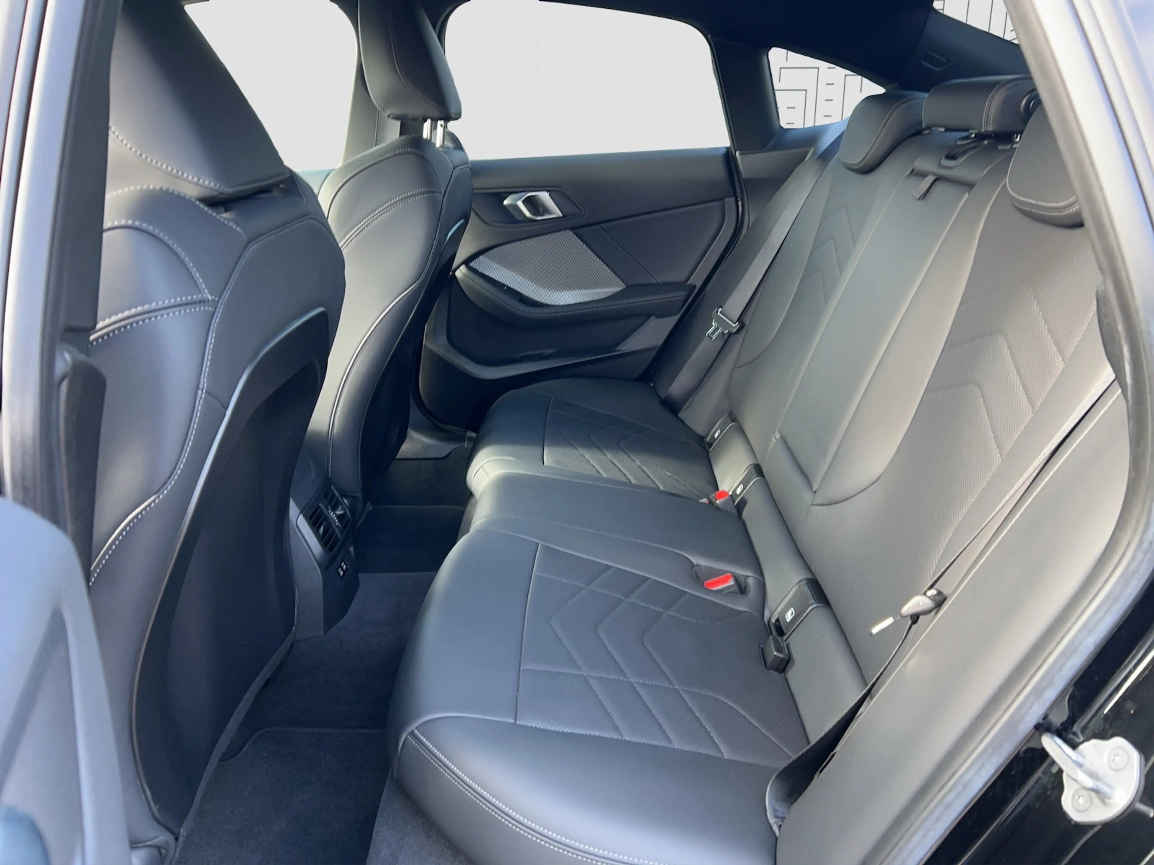 BMW 235 xDrive ACC HIFI iconic glow 360° — photo 10