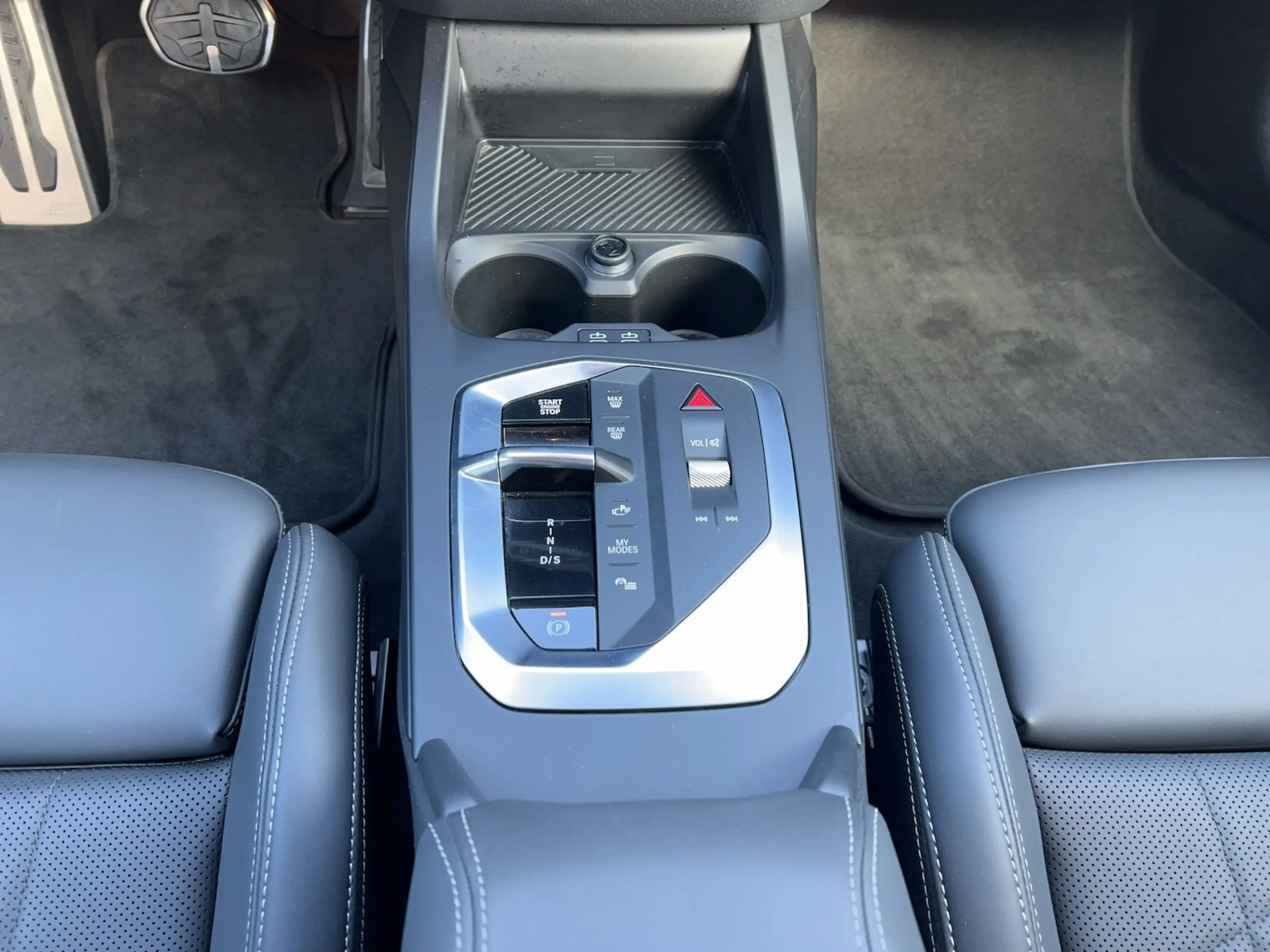 BMW 235 xDrive ACC HIFI iconic glow 360° — photo 13