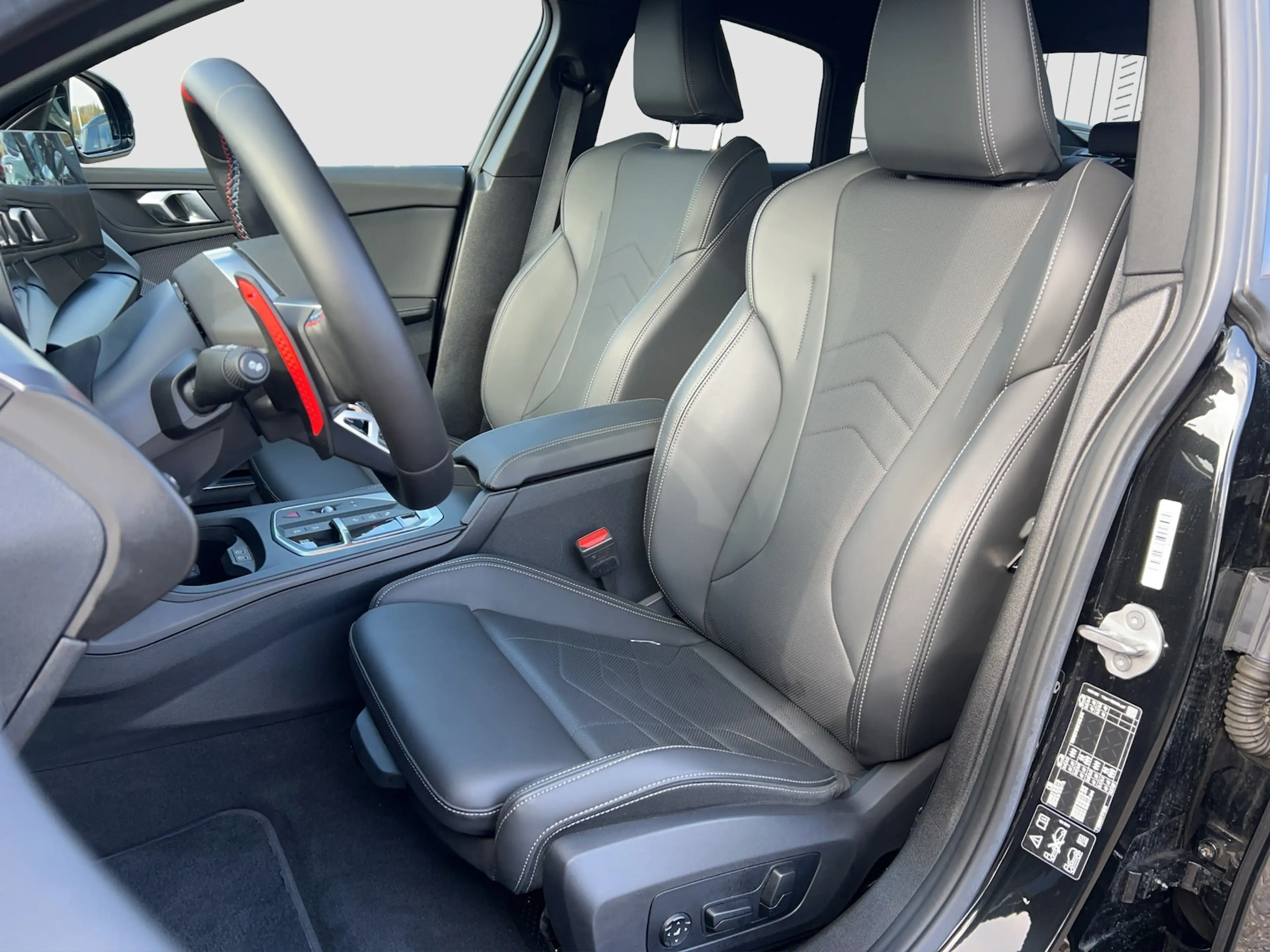 BMW 235 xDrive ACC HIFI iconic glow 360° — photo 7