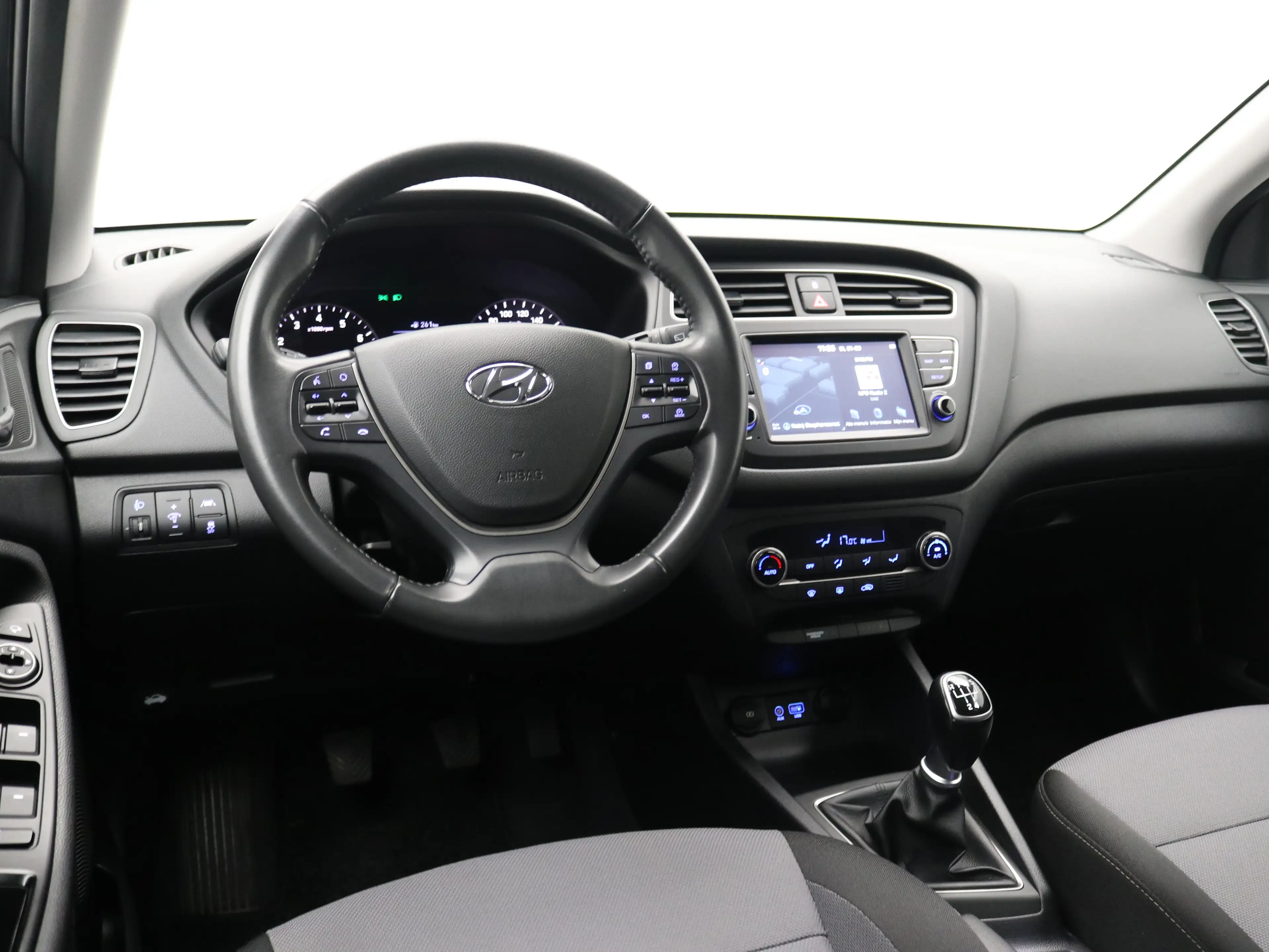 Hyundai i20 1.0 T-GDI Premium | Achterbank in delen neerklapba — photo 8