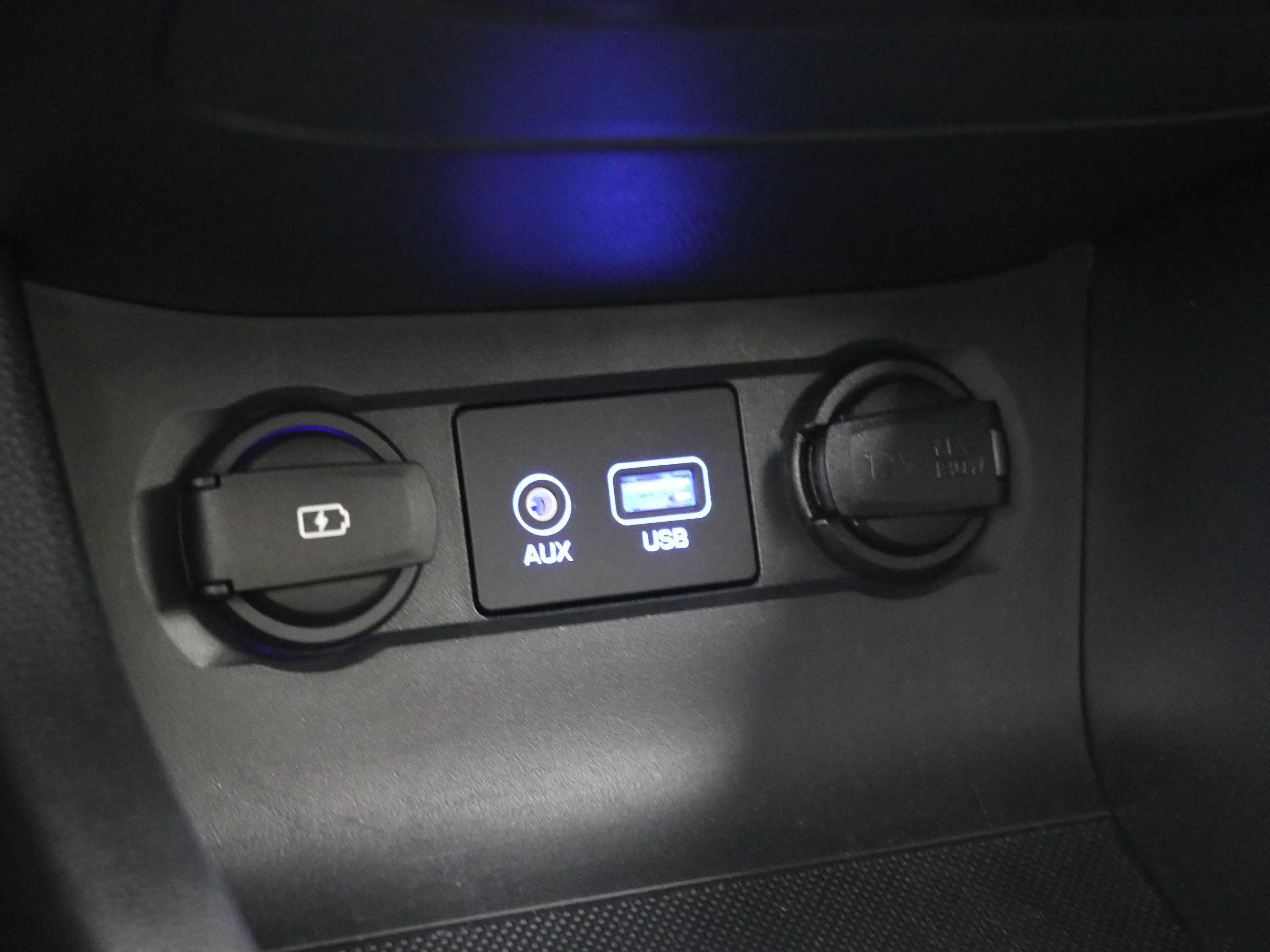 Hyundai i20 1.0 T-GDI Premium | Achterbank in delen neerklapba — photo 27