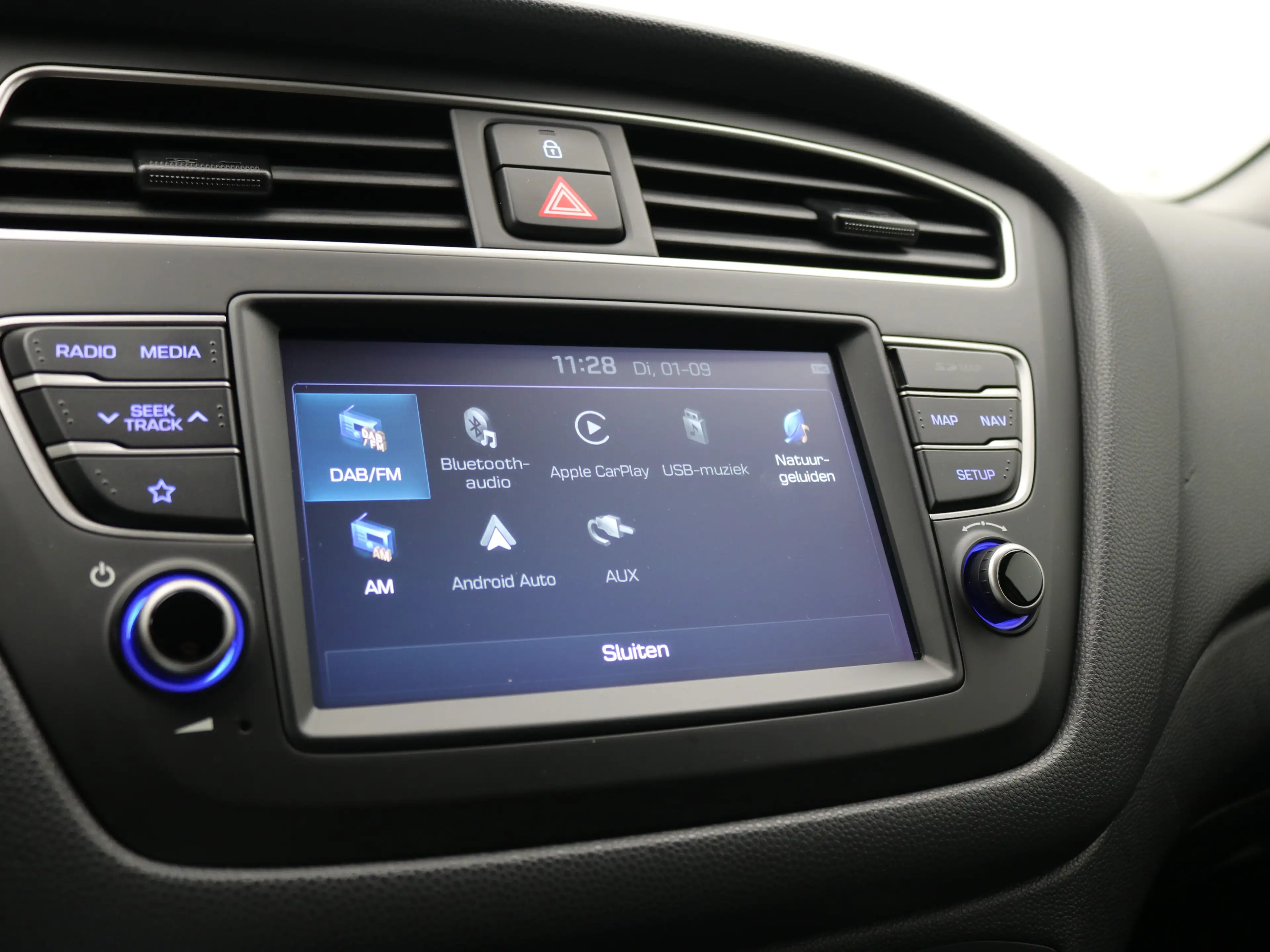 Hyundai i20 1.0 T-GDI Premium | Achterbank in delen neerklapba — photo 31