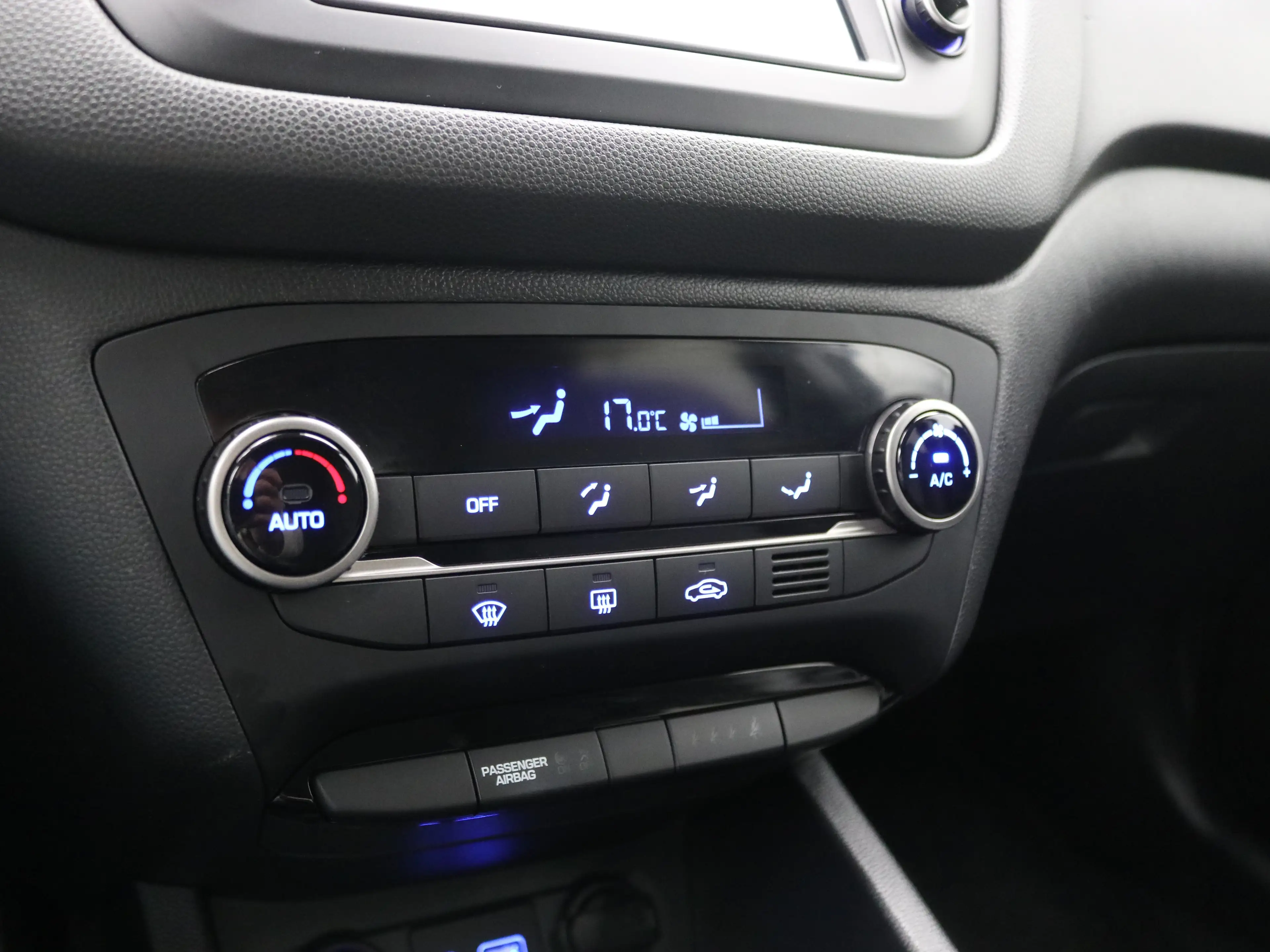 Hyundai i20 1.0 T-GDI Premium | Achterbank in delen neerklapba — photo 28