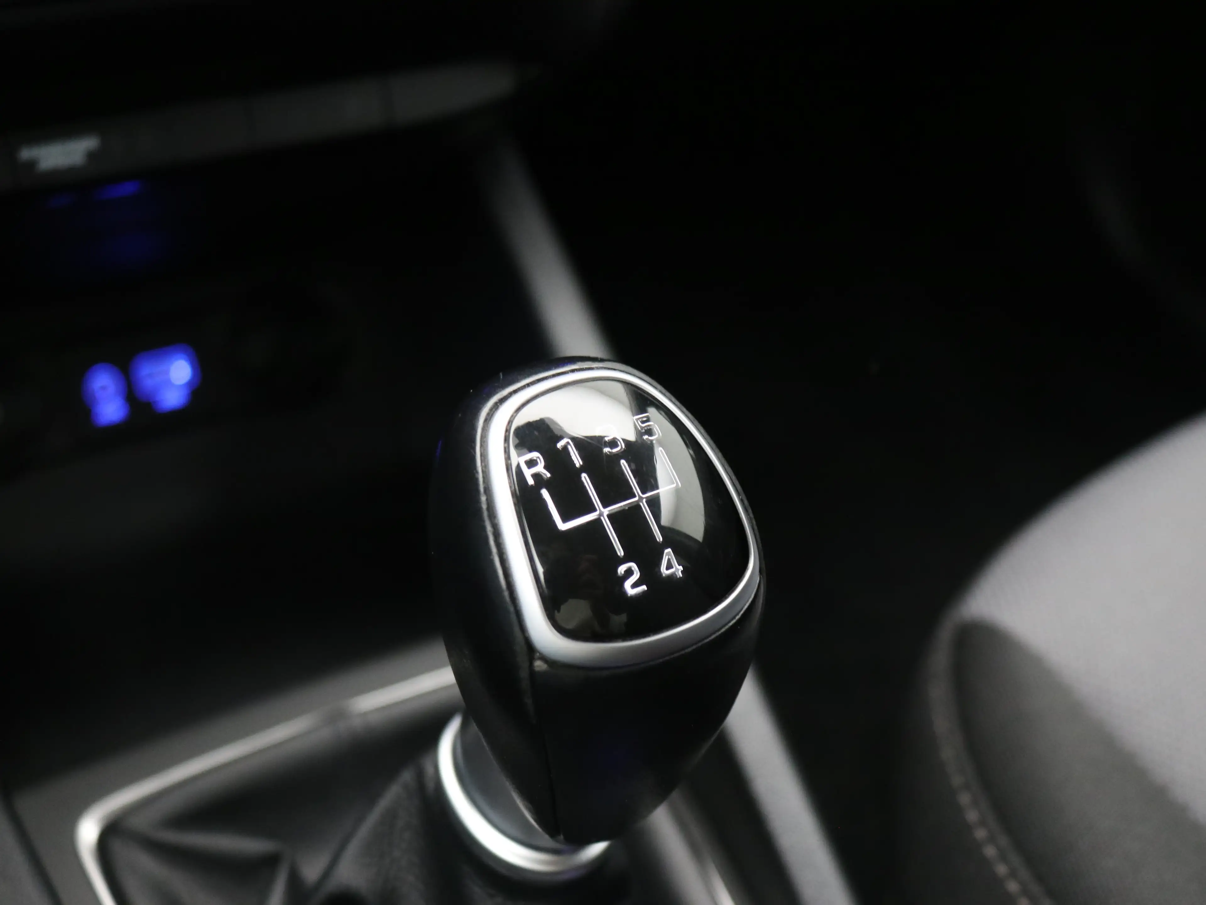 Hyundai i20 1.0 T-GDI Premium | Achterbank in delen neerklapba — photo 13