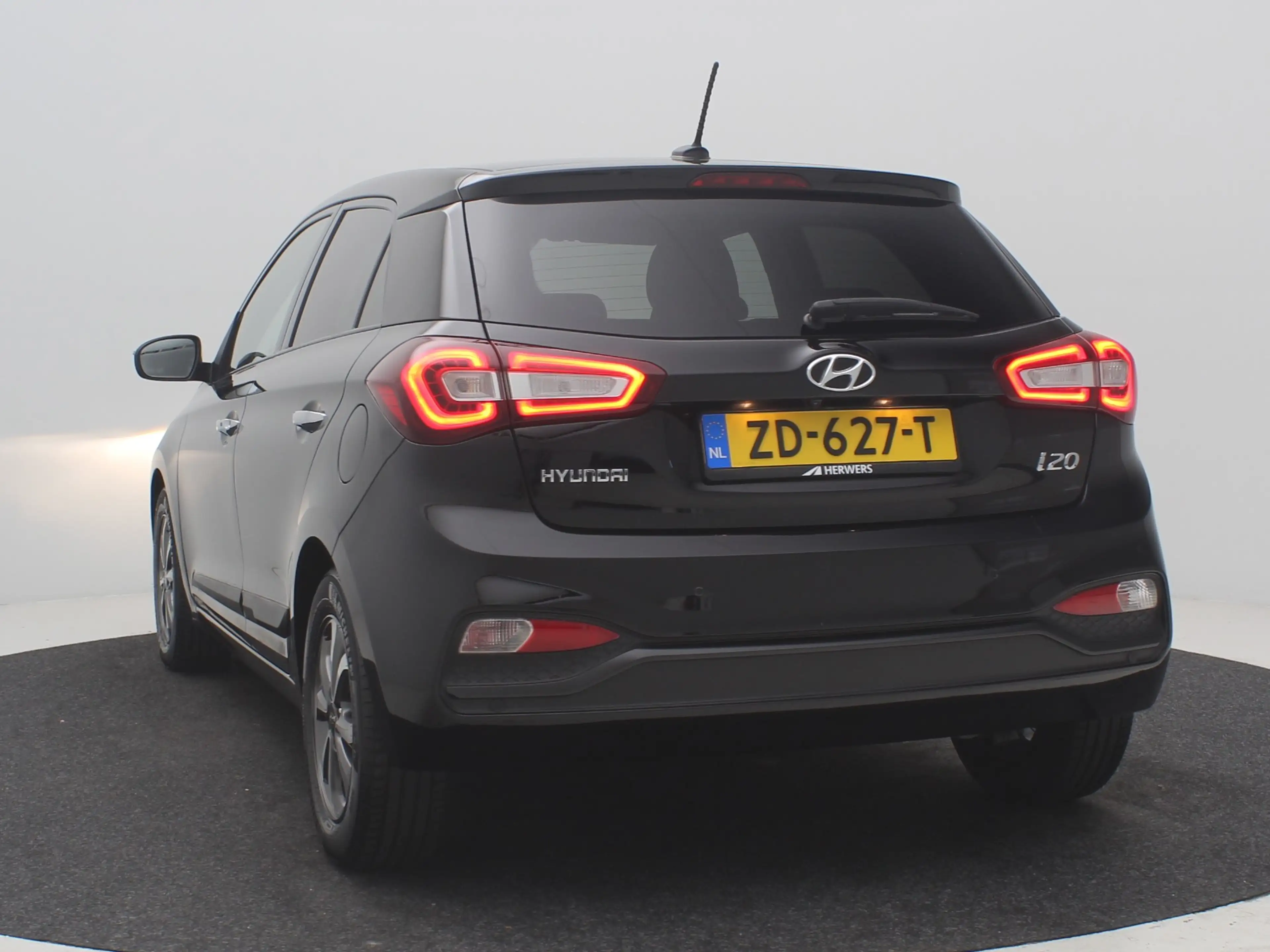 Hyundai i20 1.0 T-GDI Premium | Achterbank in delen neerklapba — photo 15