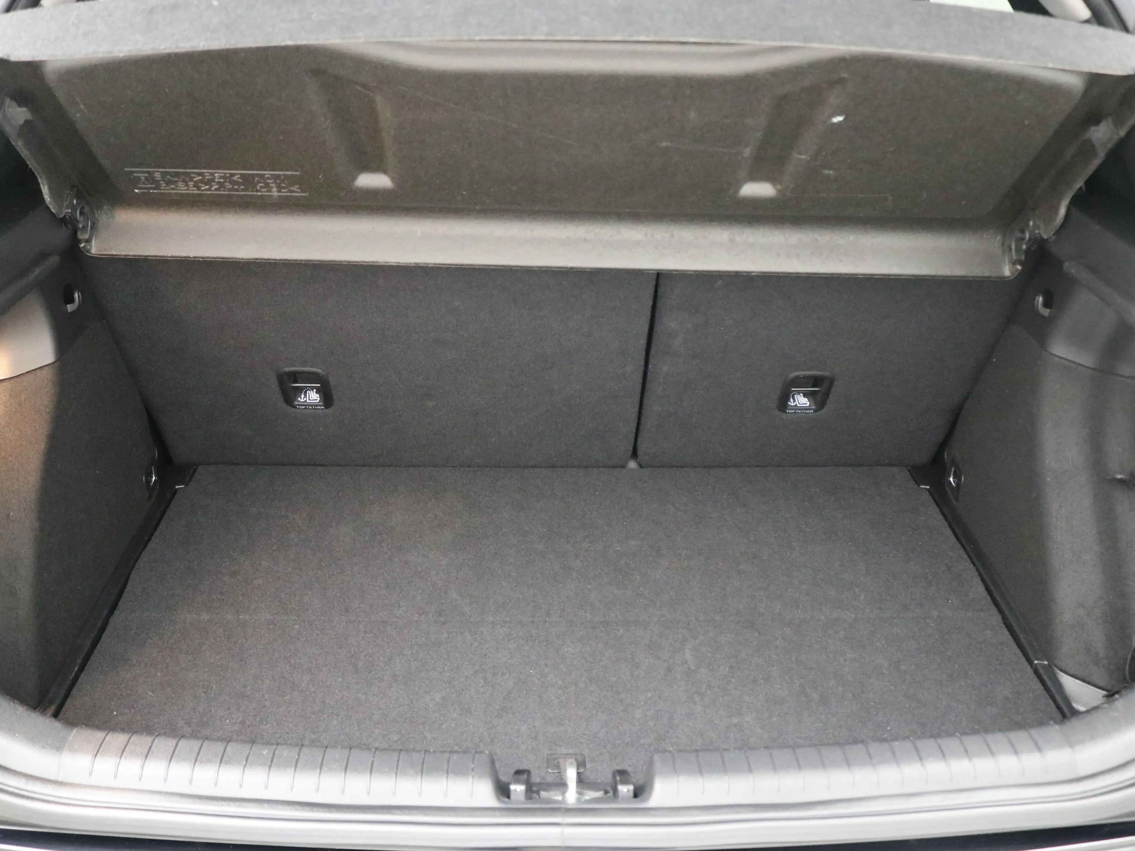 Hyundai i20 1.0 T-GDI Premium | Achterbank in delen neerklapba — photo 16