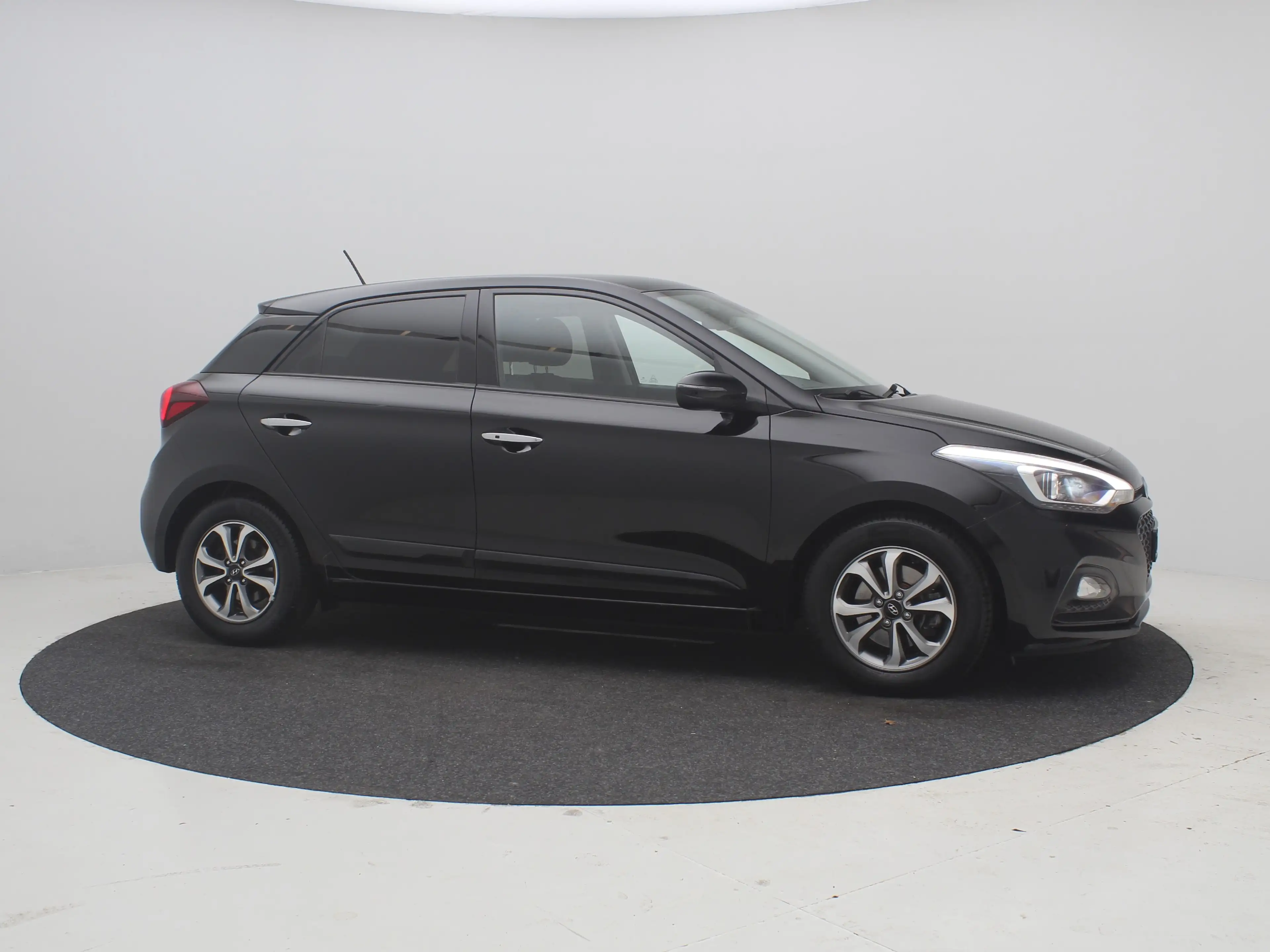 Hyundai i20 1.0 T-GDI Premium | Achterbank in delen neerklapba — photo 12