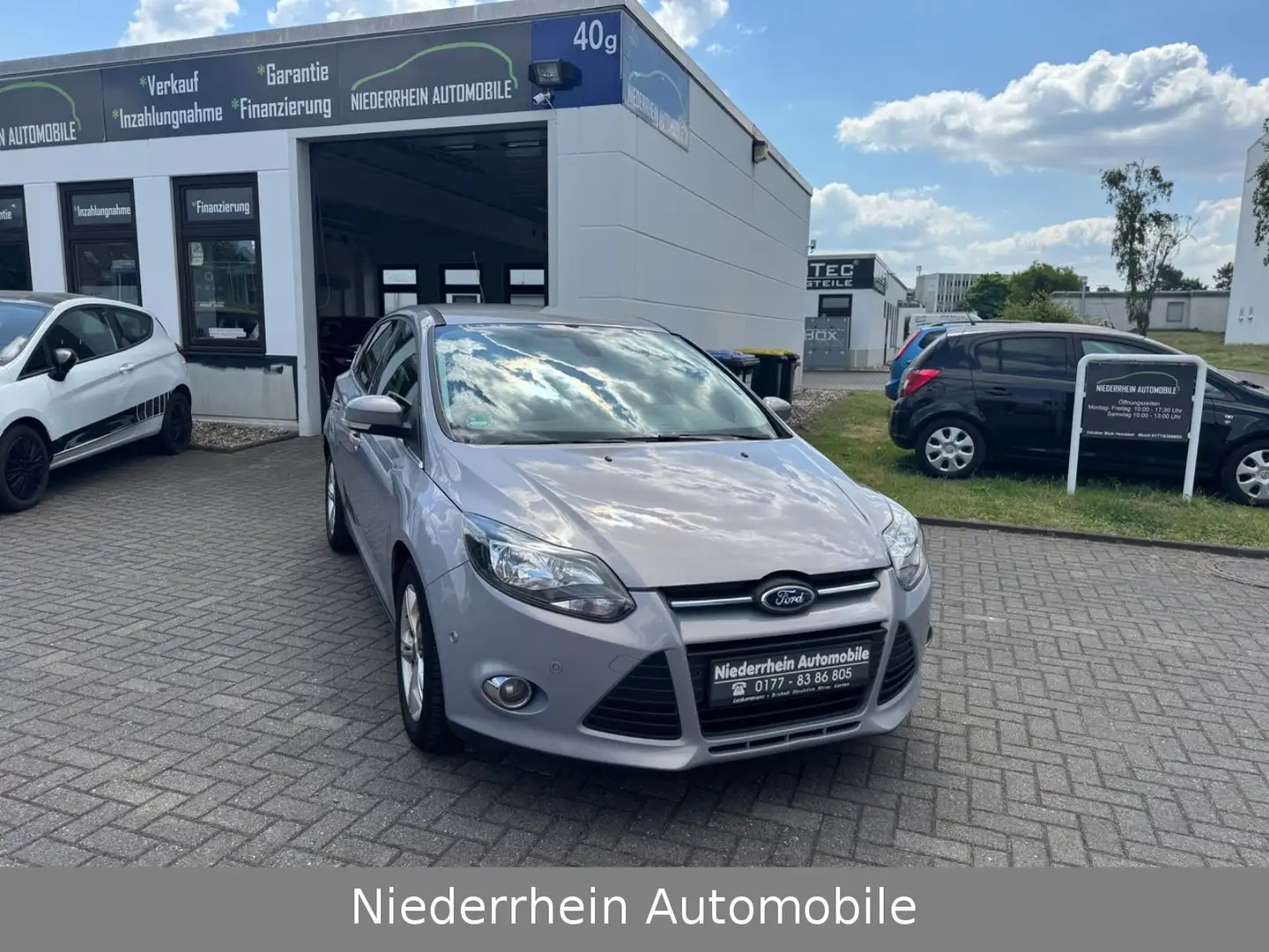 Ford Focus Champions Edition ATM bei 103.779 Km-Stand Argent - 1