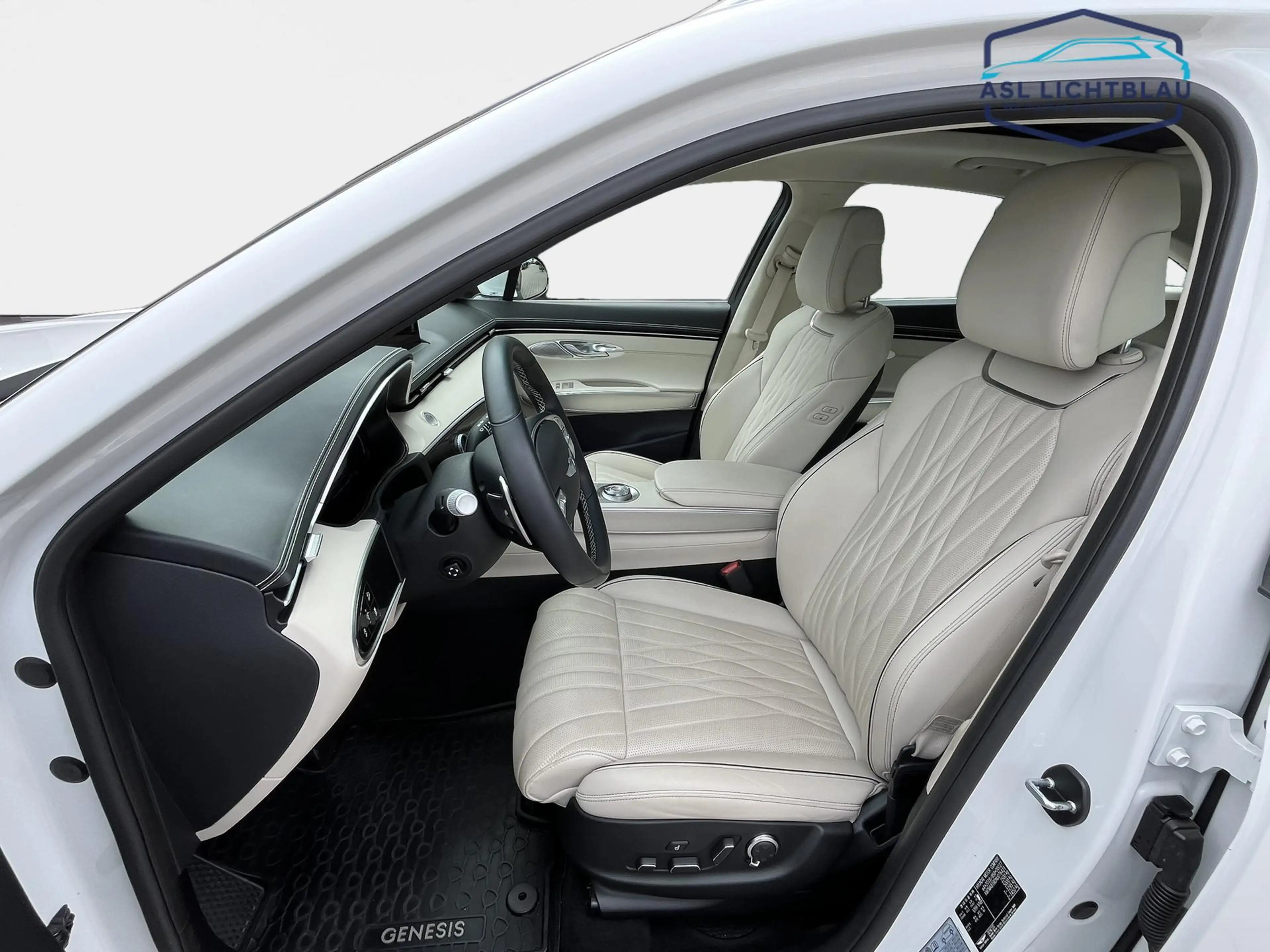 Genesis GV70 2.5 T Luxus AWD Komfort-Paket & Panoramadach 2.5 — photo 10