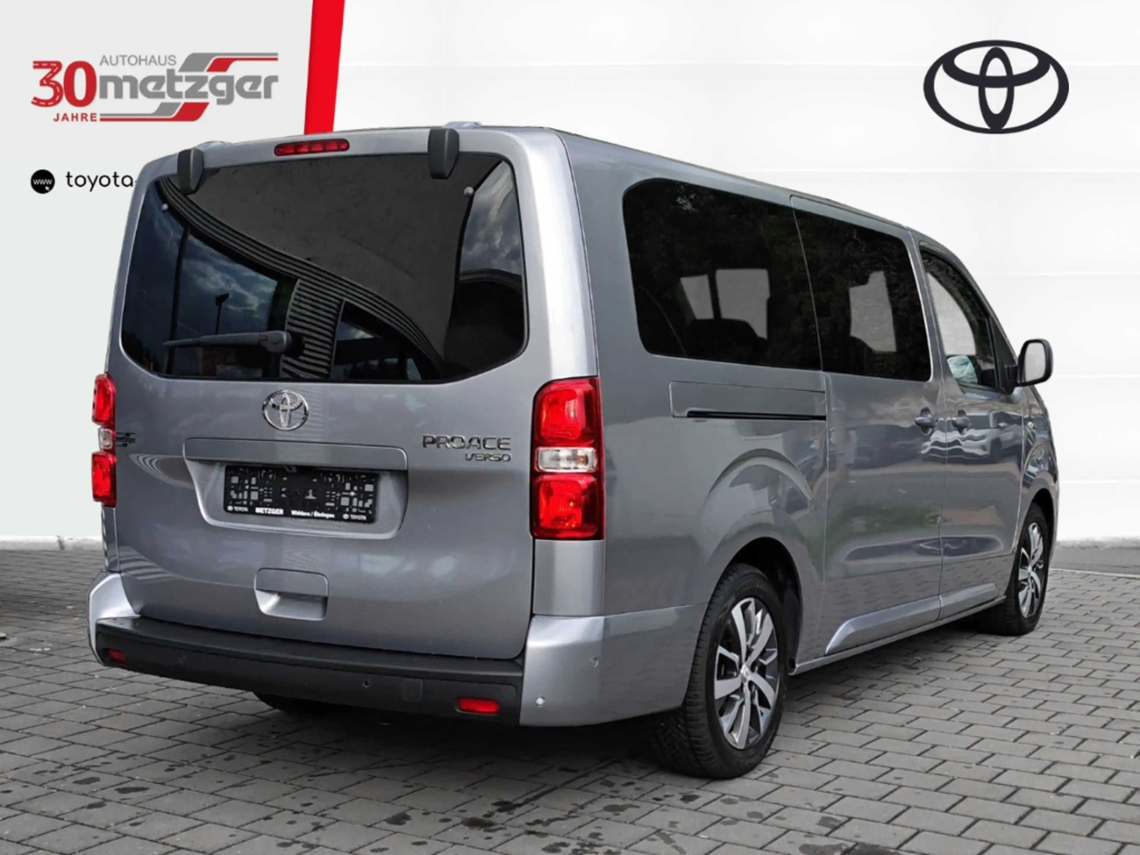 Toyota Proace Verso L2 2.0 D Automatik Team D +Navi +Digitales C — photo 3