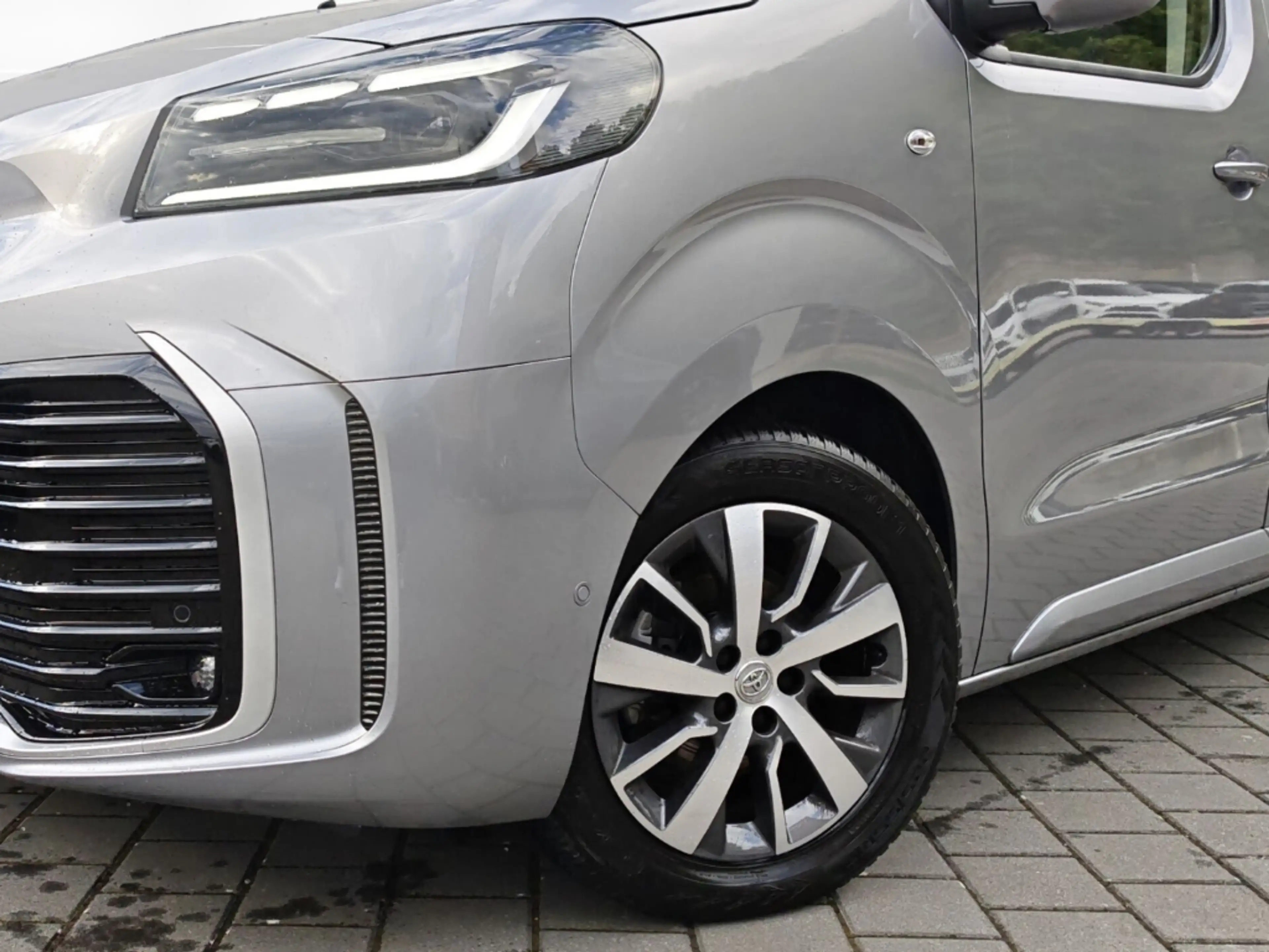 Toyota Proace Verso L2 2.0 D Automatik Team D +Navi +Digitales C — photo 7