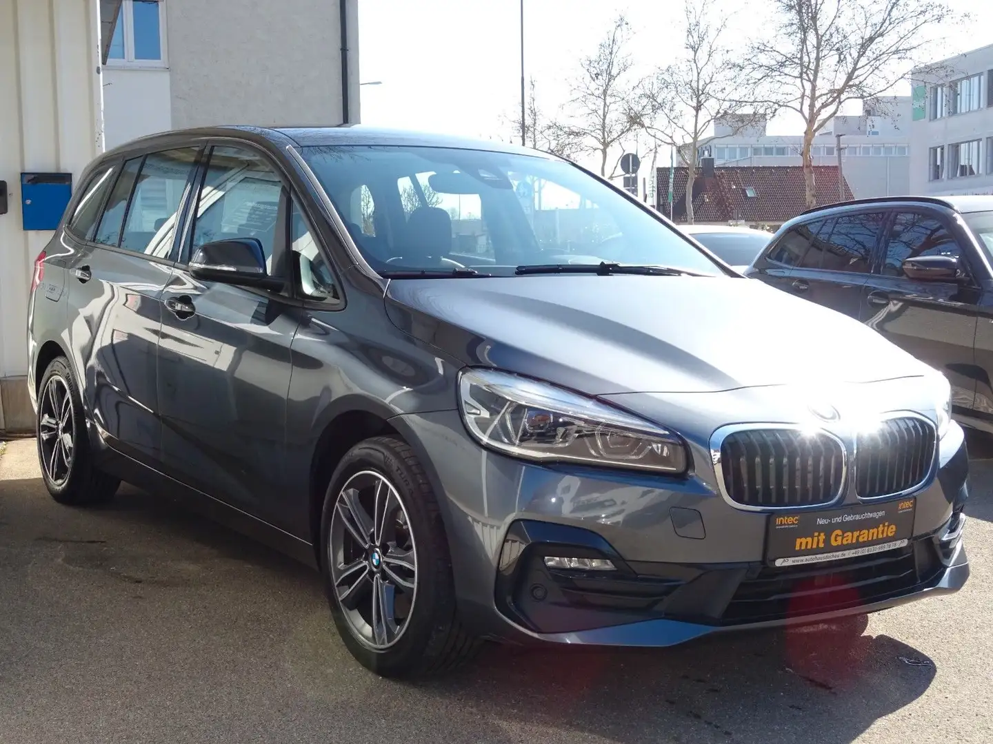 BMW 218 Aut Sport Line Navi LEDer Keyl. Grau - 1