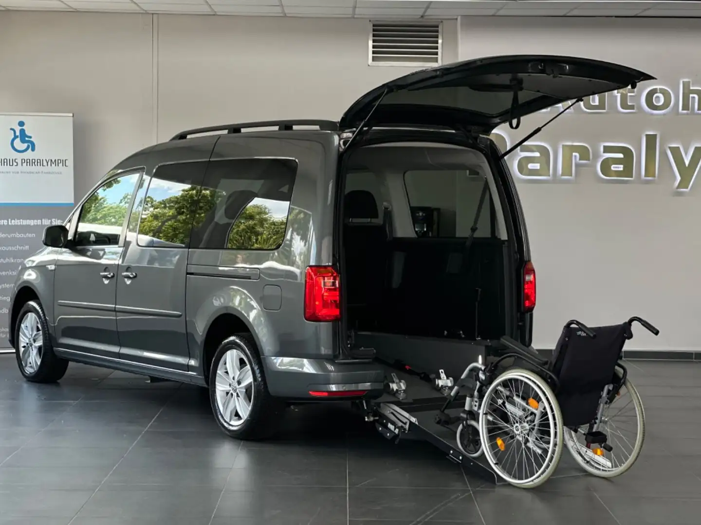 Volkswagen Caddy Maxi Comfort DSG Behindertengerecht-Rampe Grau - 1