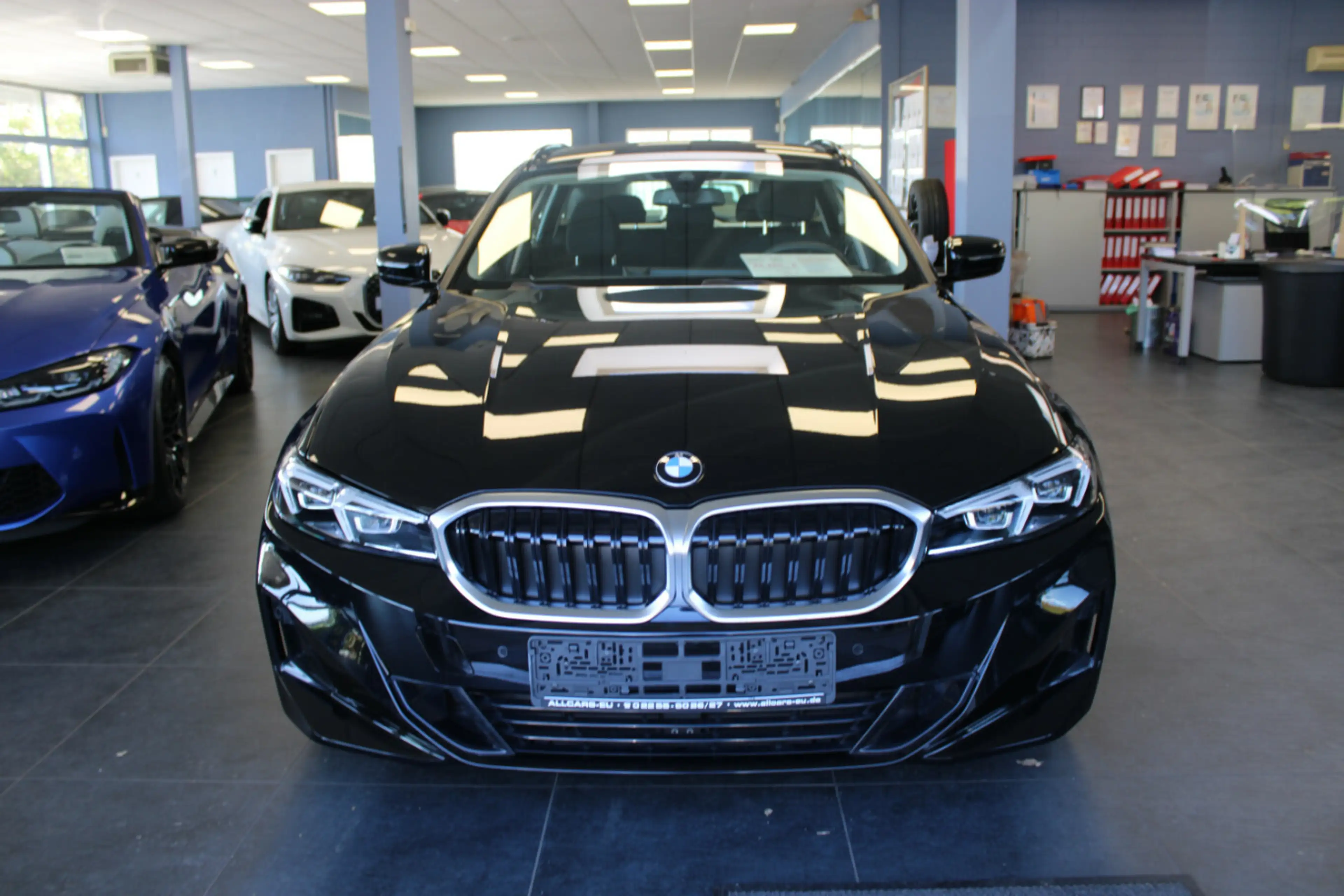 BMW 318 318i Touring Aut. — photo 2