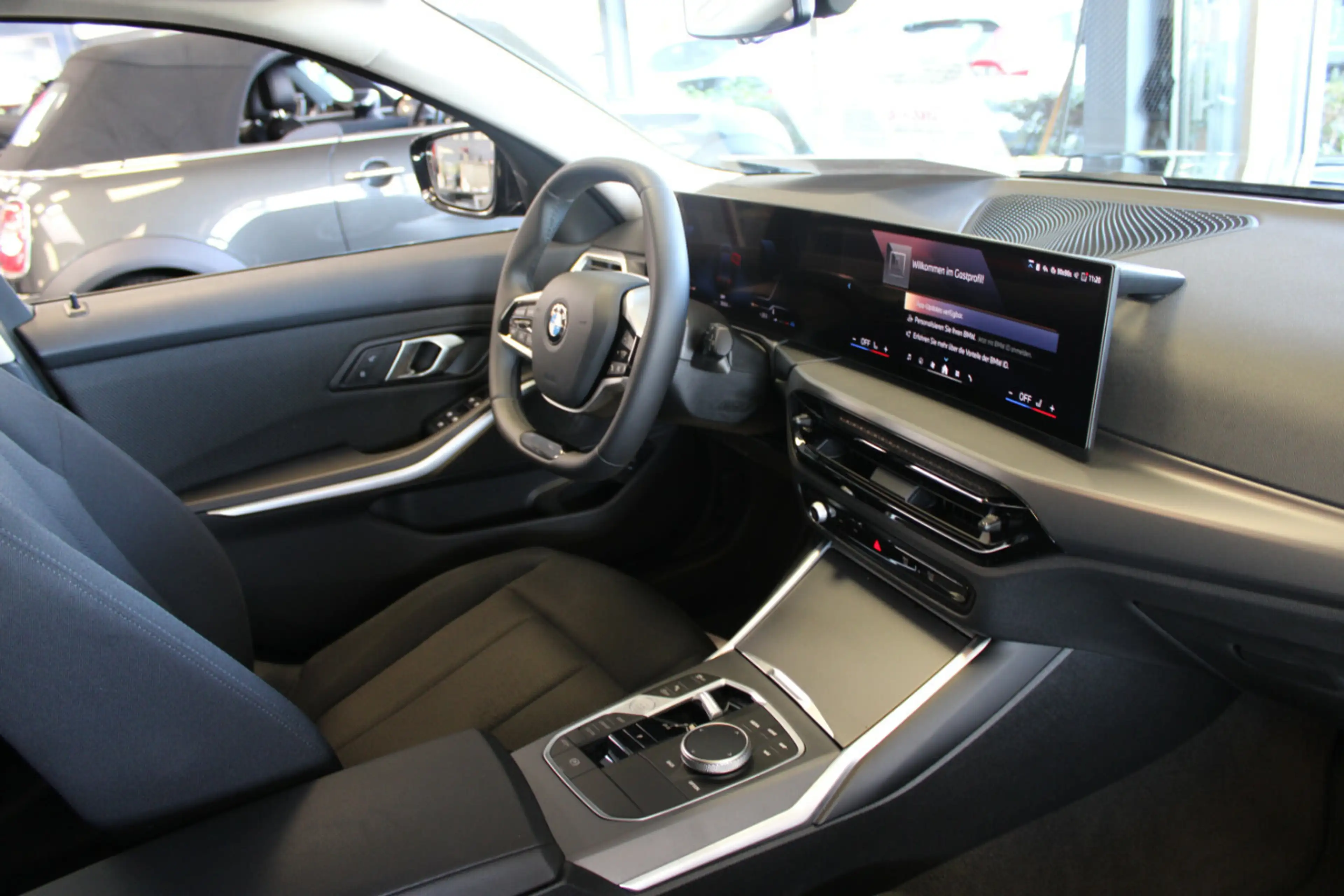 BMW 318 318i Touring Aut. — photo 9