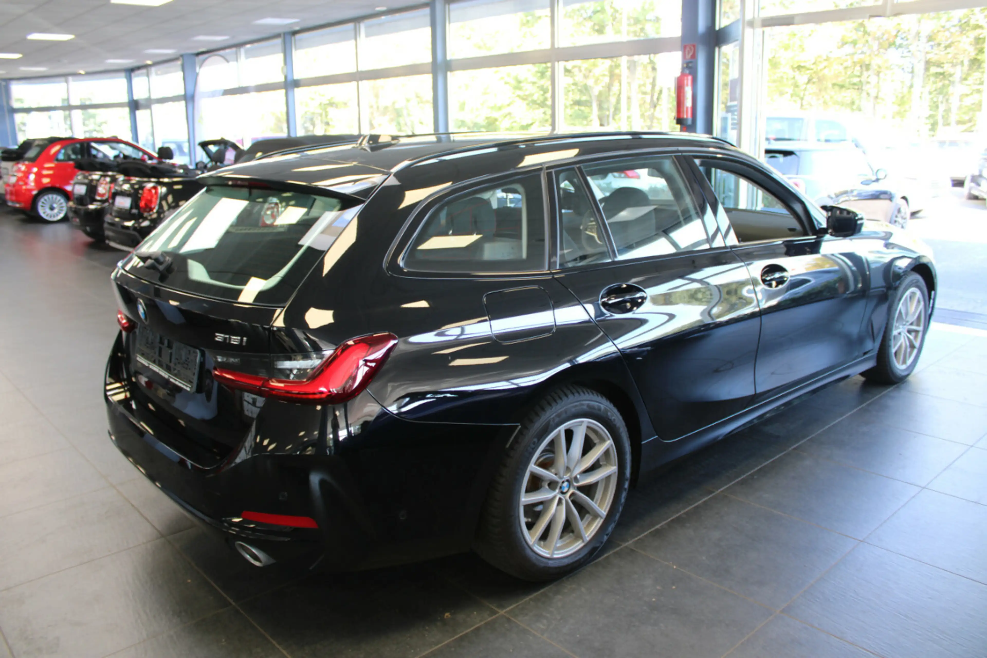 BMW 318 318i Touring Aut. — photo 8